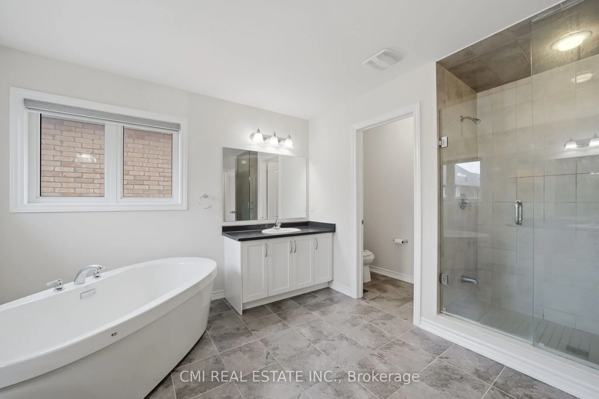 42 Valleybrook Crescent