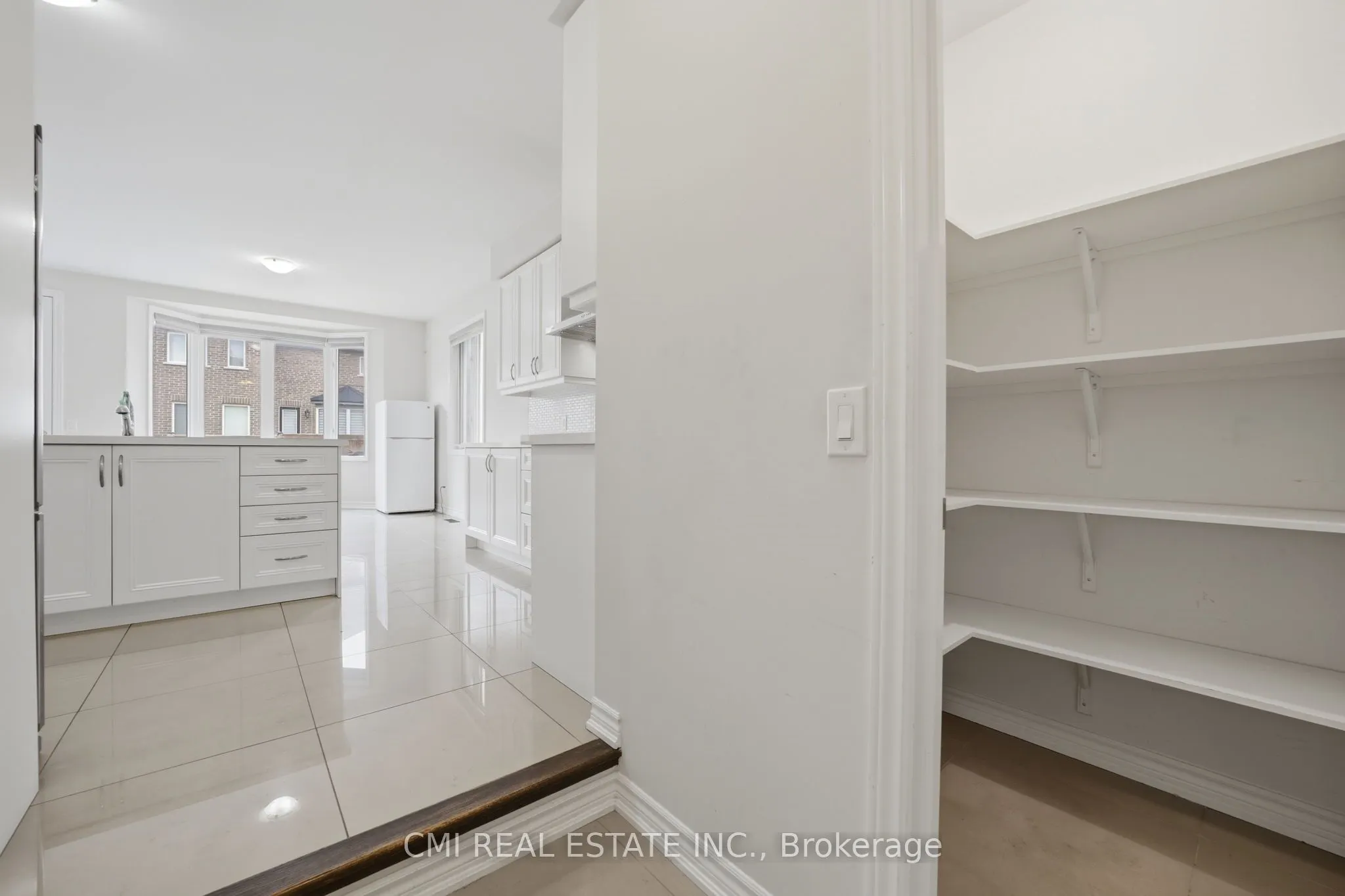 42 Valleybrook Crescent