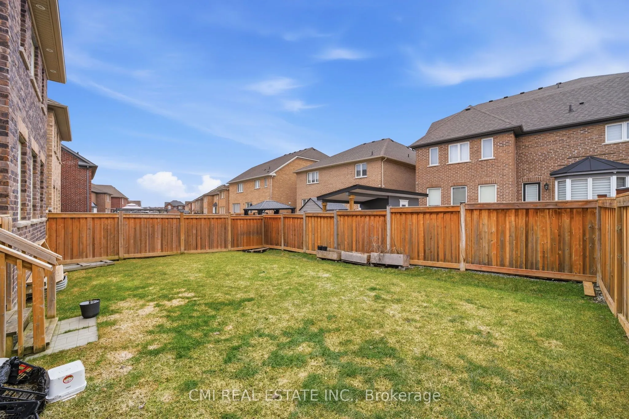 42 Valleybrook Crescent
