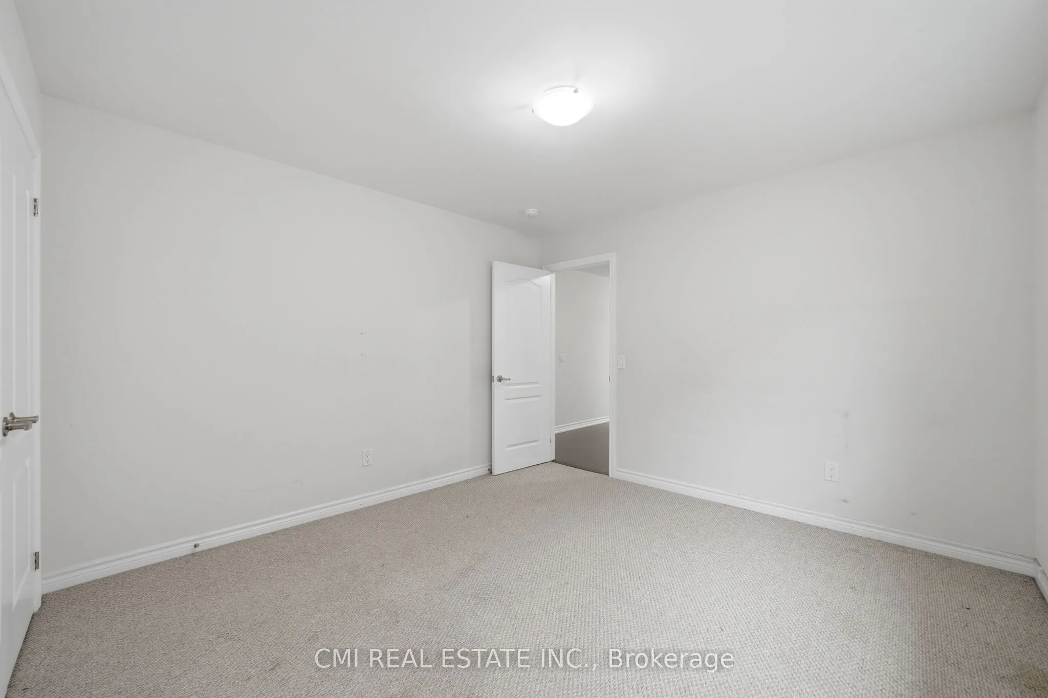 42 Valleybrook Crescent