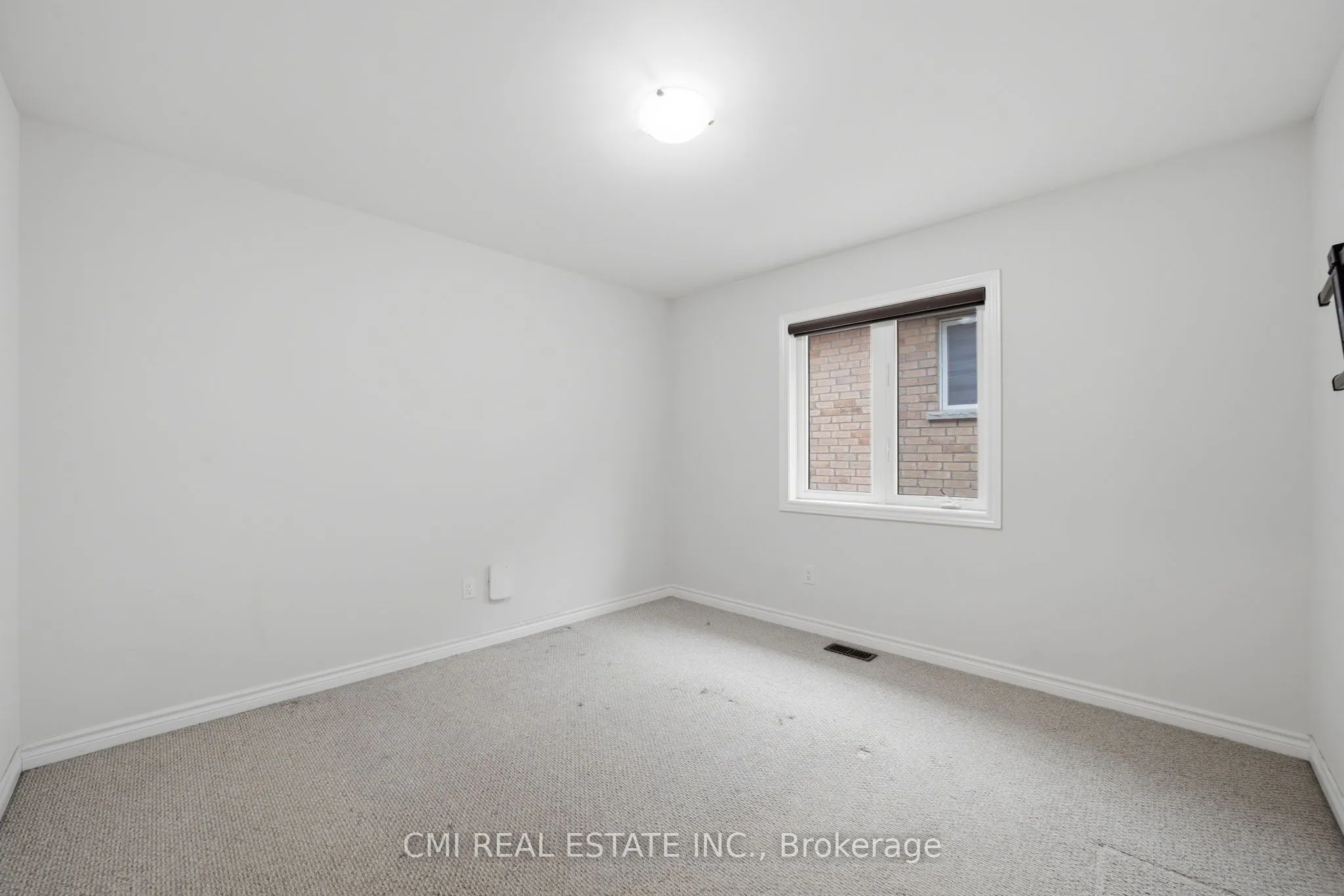 42 Valleybrook Crescent