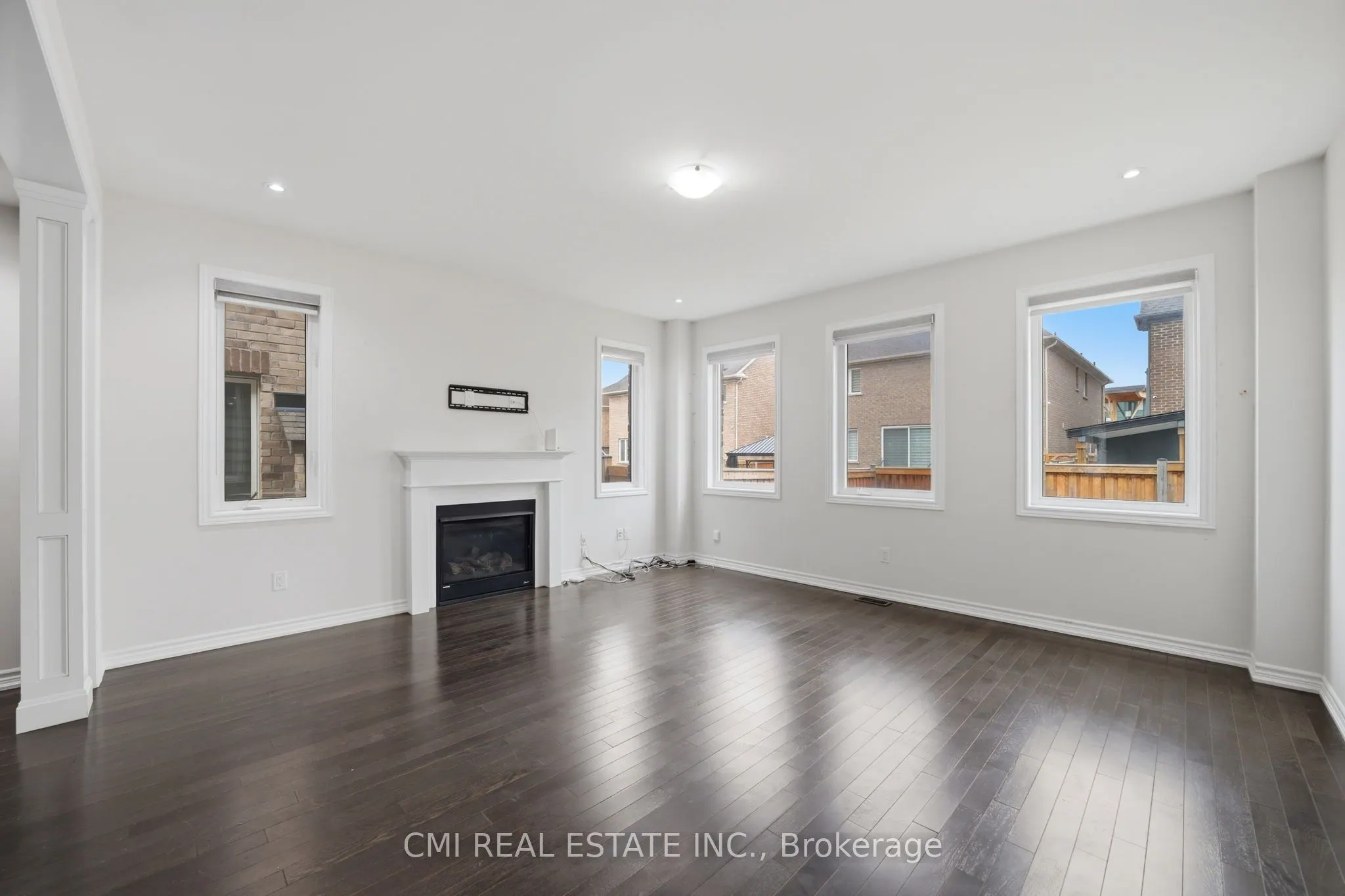 42 Valleybrook Crescent