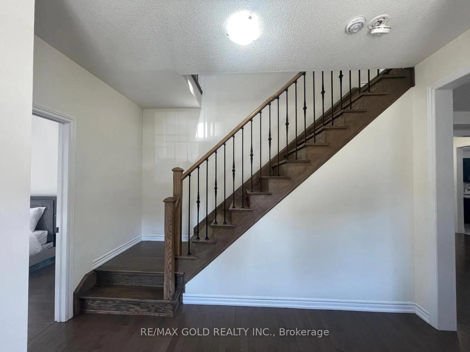 537 Veterans Drive