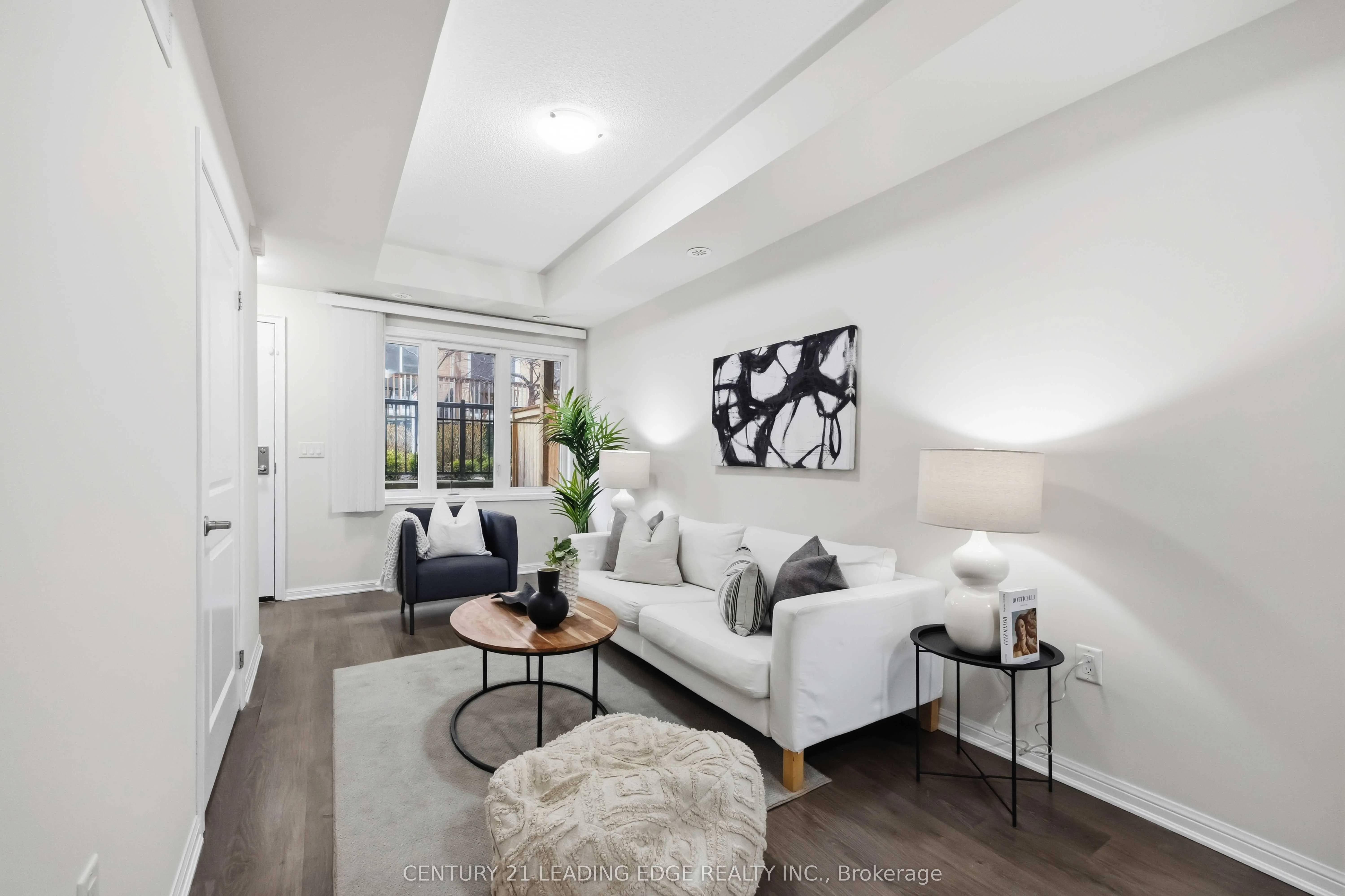 380 Hopewell Avenue #121