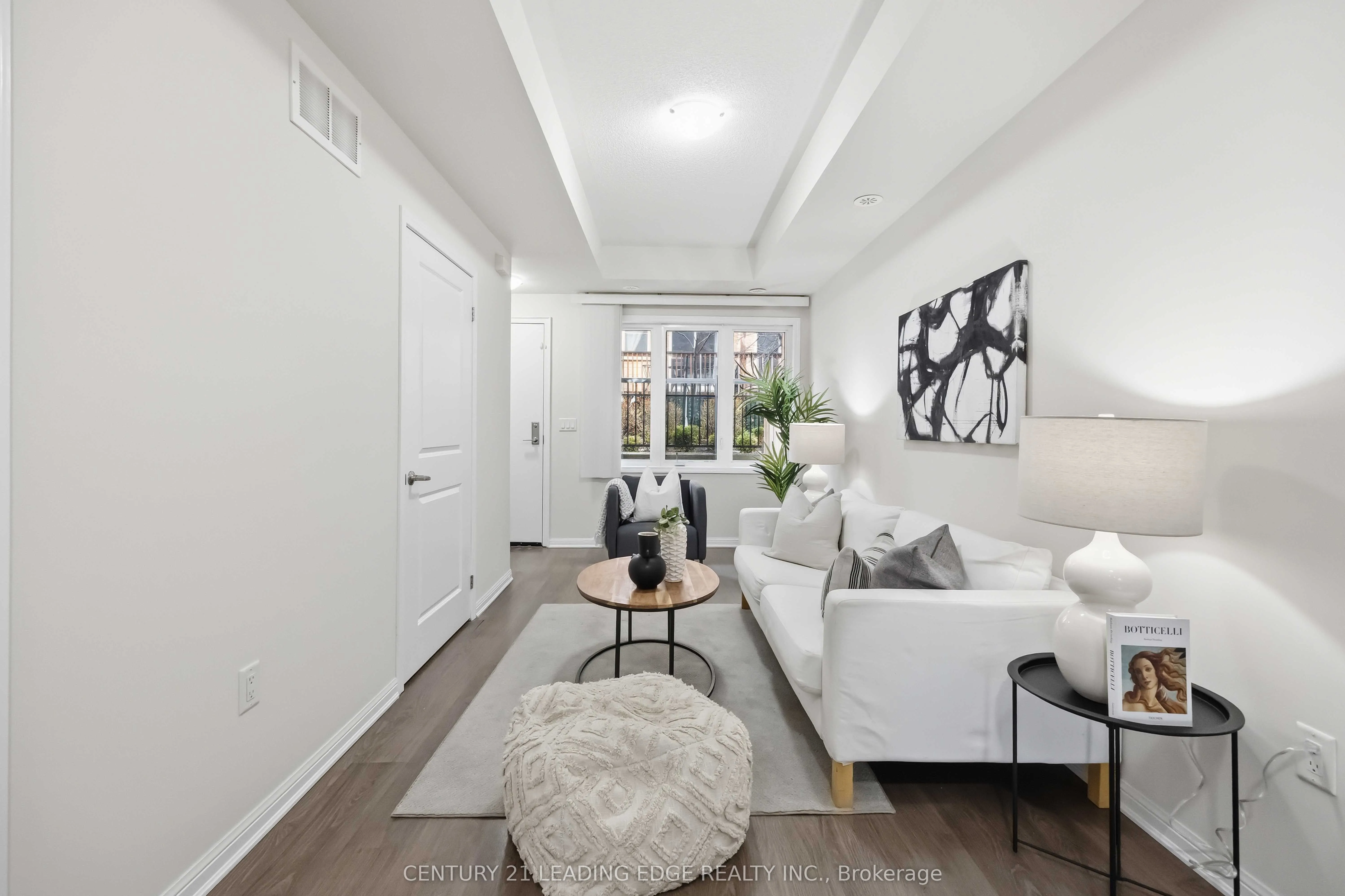 380 Hopewell Avenue #121