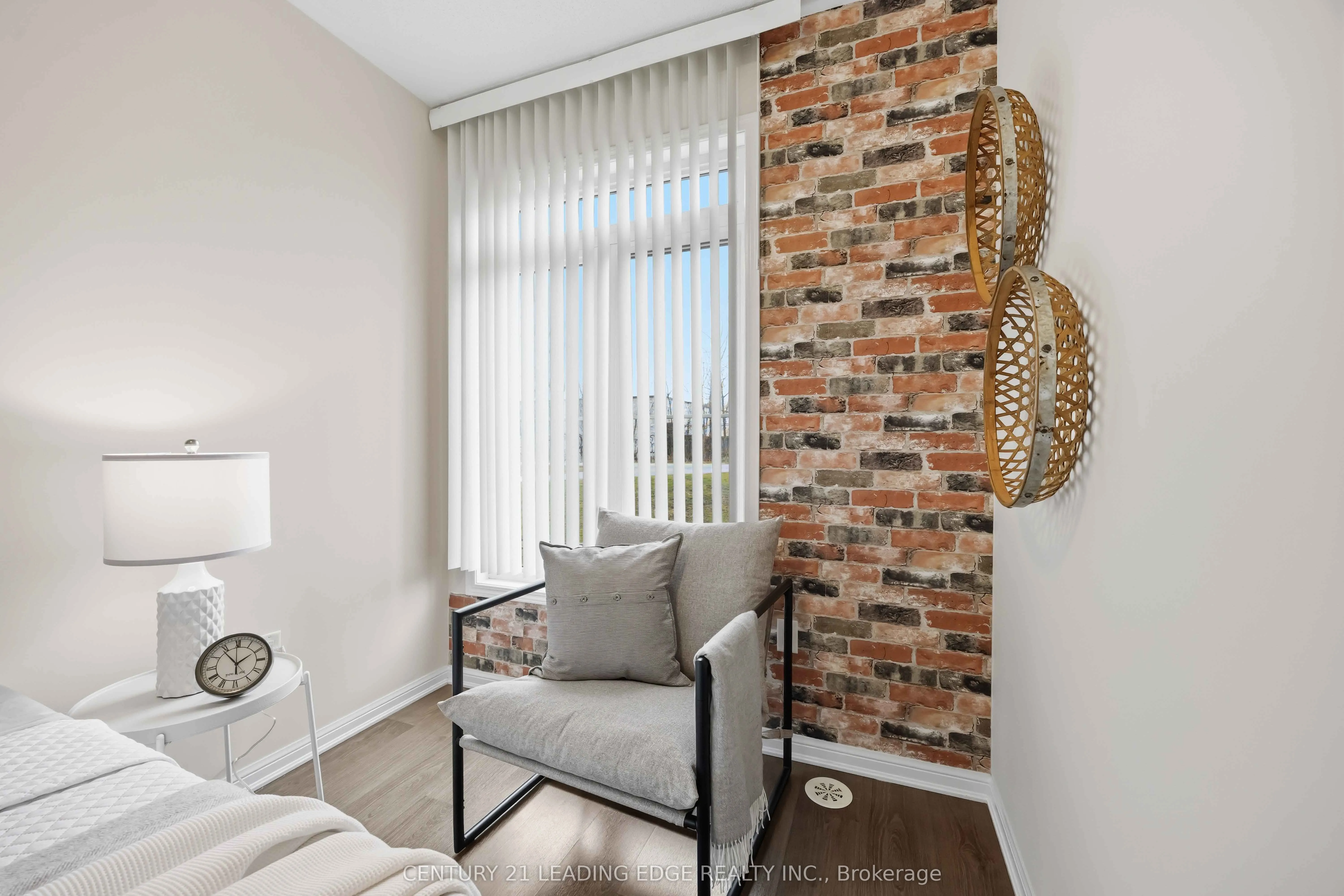 380 Hopewell Avenue #121