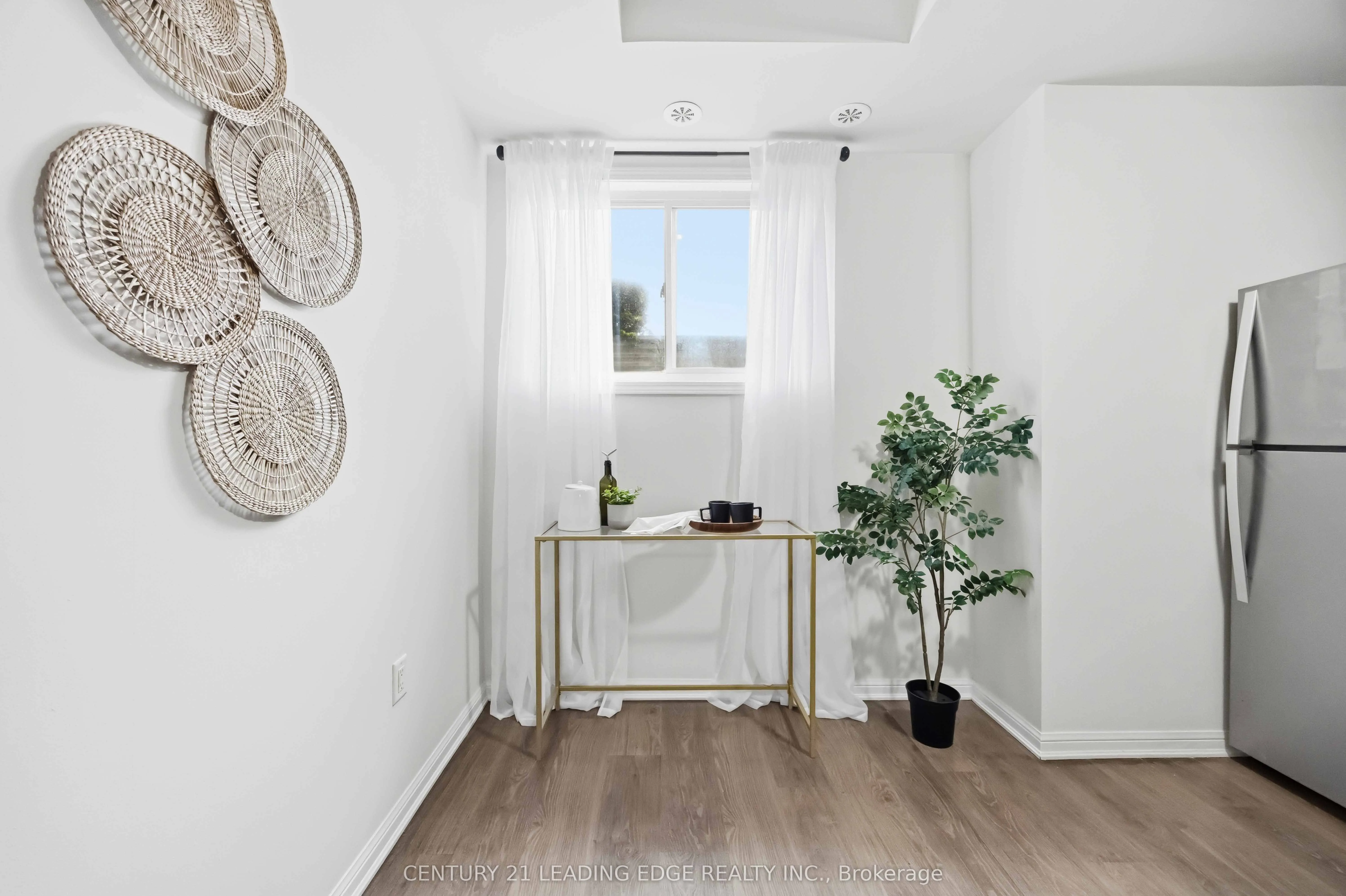 380 Hopewell Avenue #121