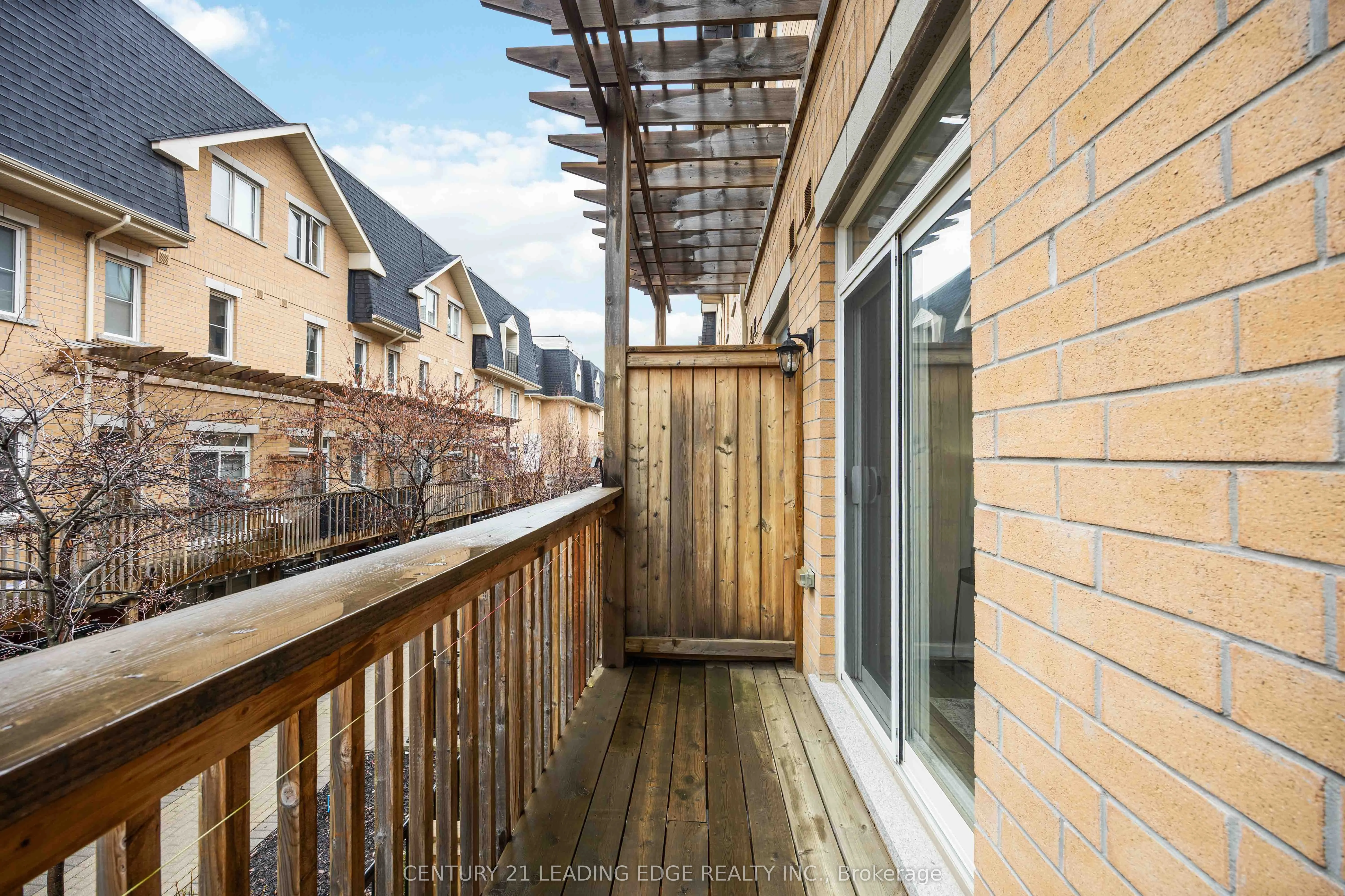 380 Hopewell Avenue #121