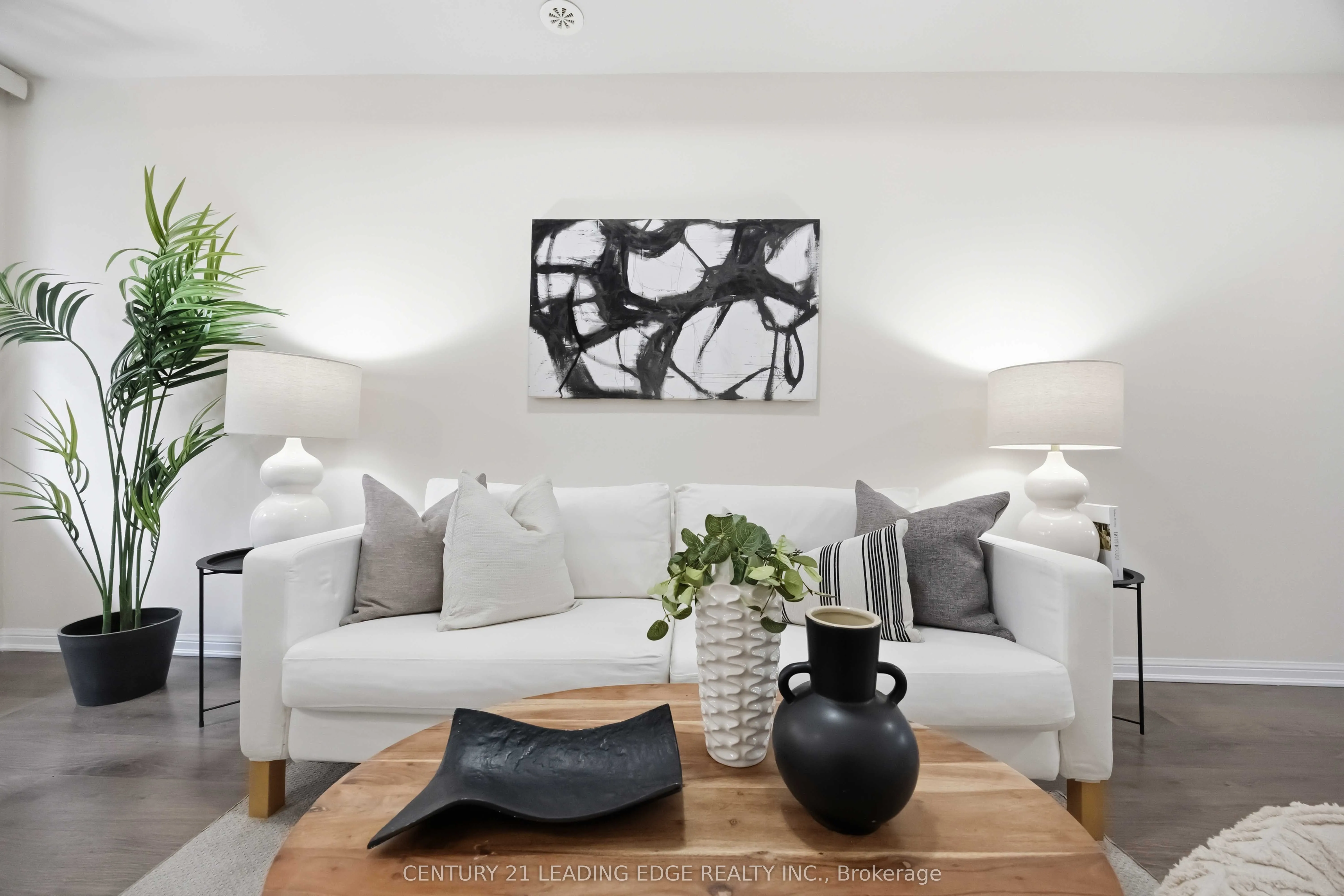 380 Hopewell Avenue #121