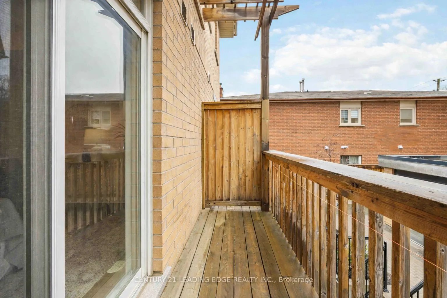 380 Hopewell Avenue #121