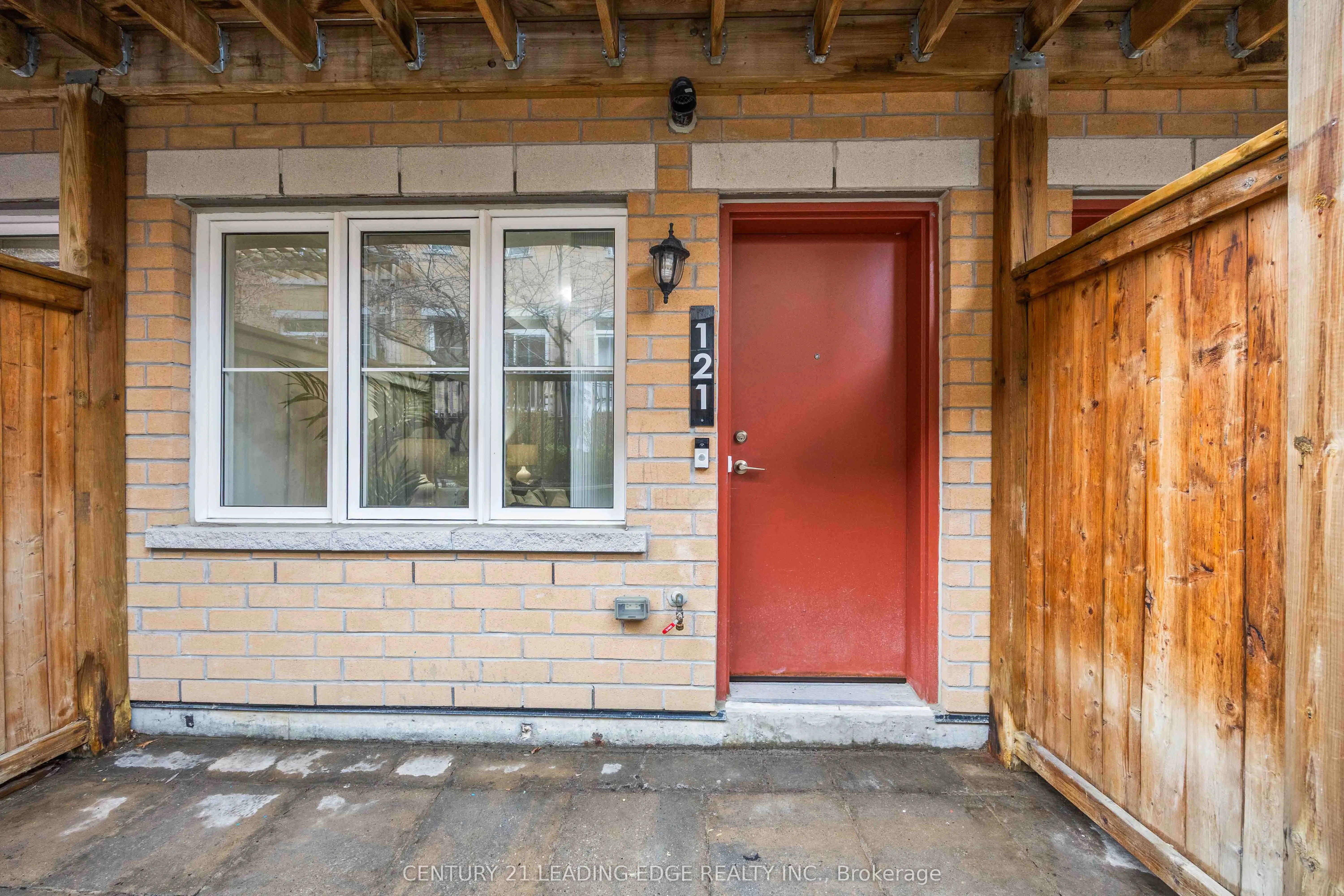 380 Hopewell Avenue #121