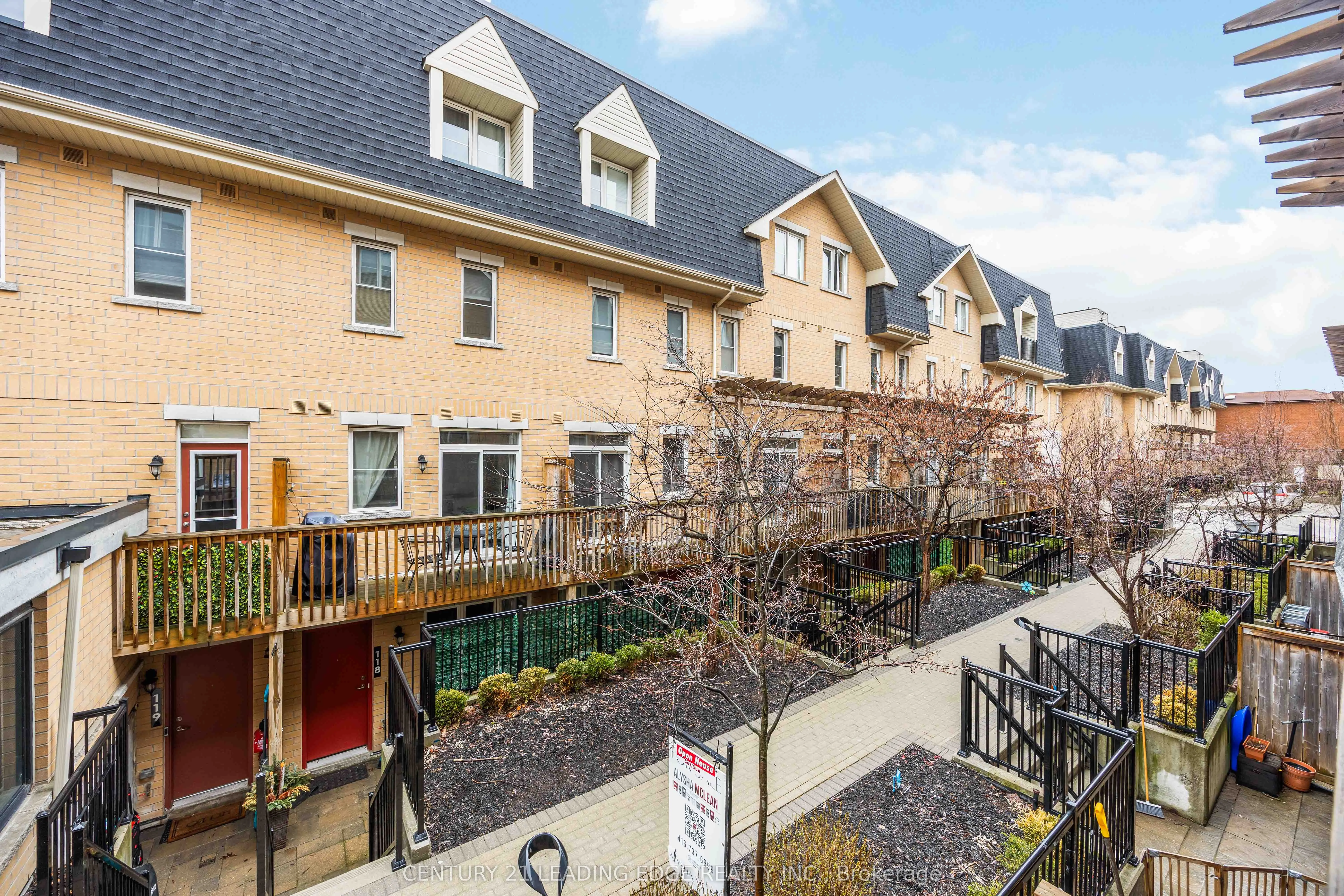 380 Hopewell Avenue #121
