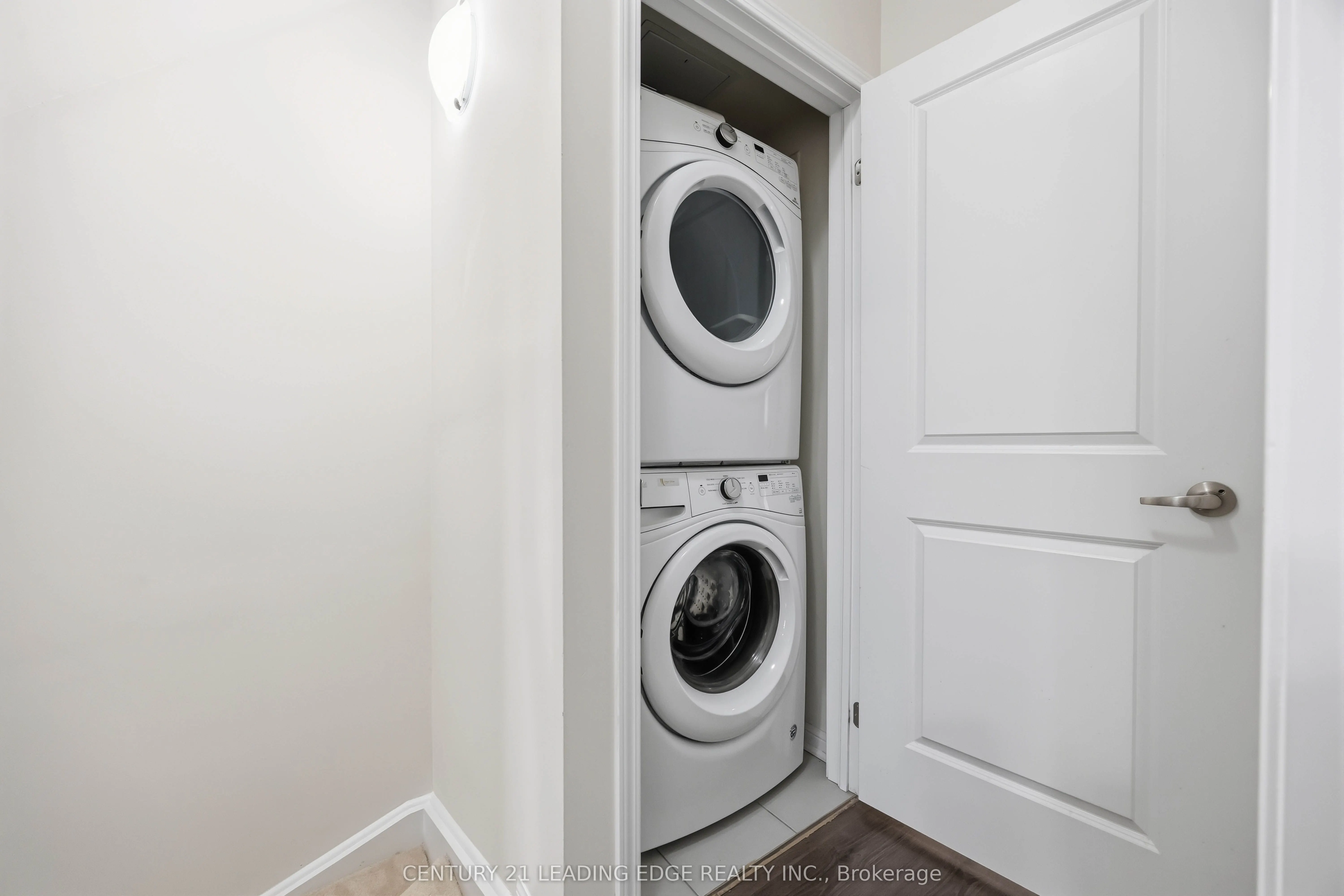 380 Hopewell Avenue #121