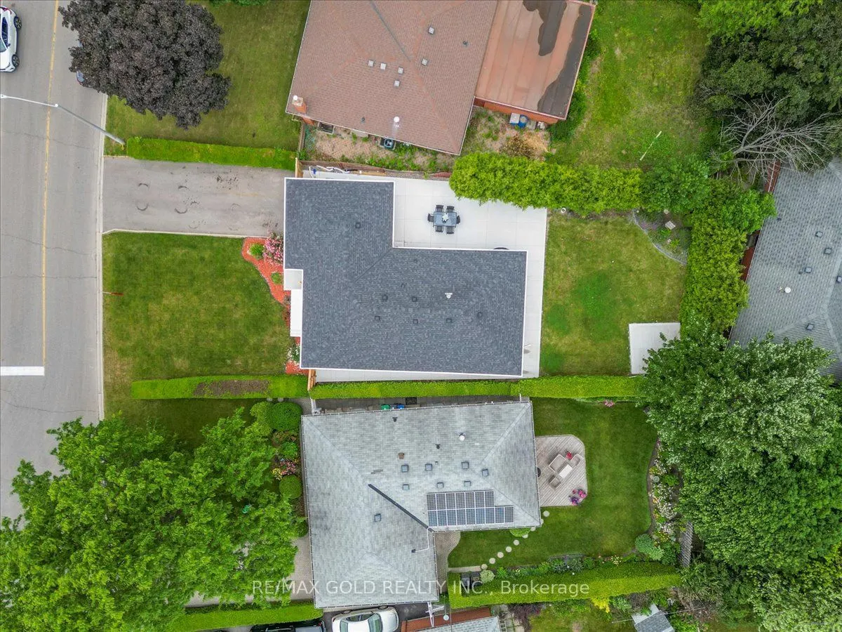 53 Dorchester Drive