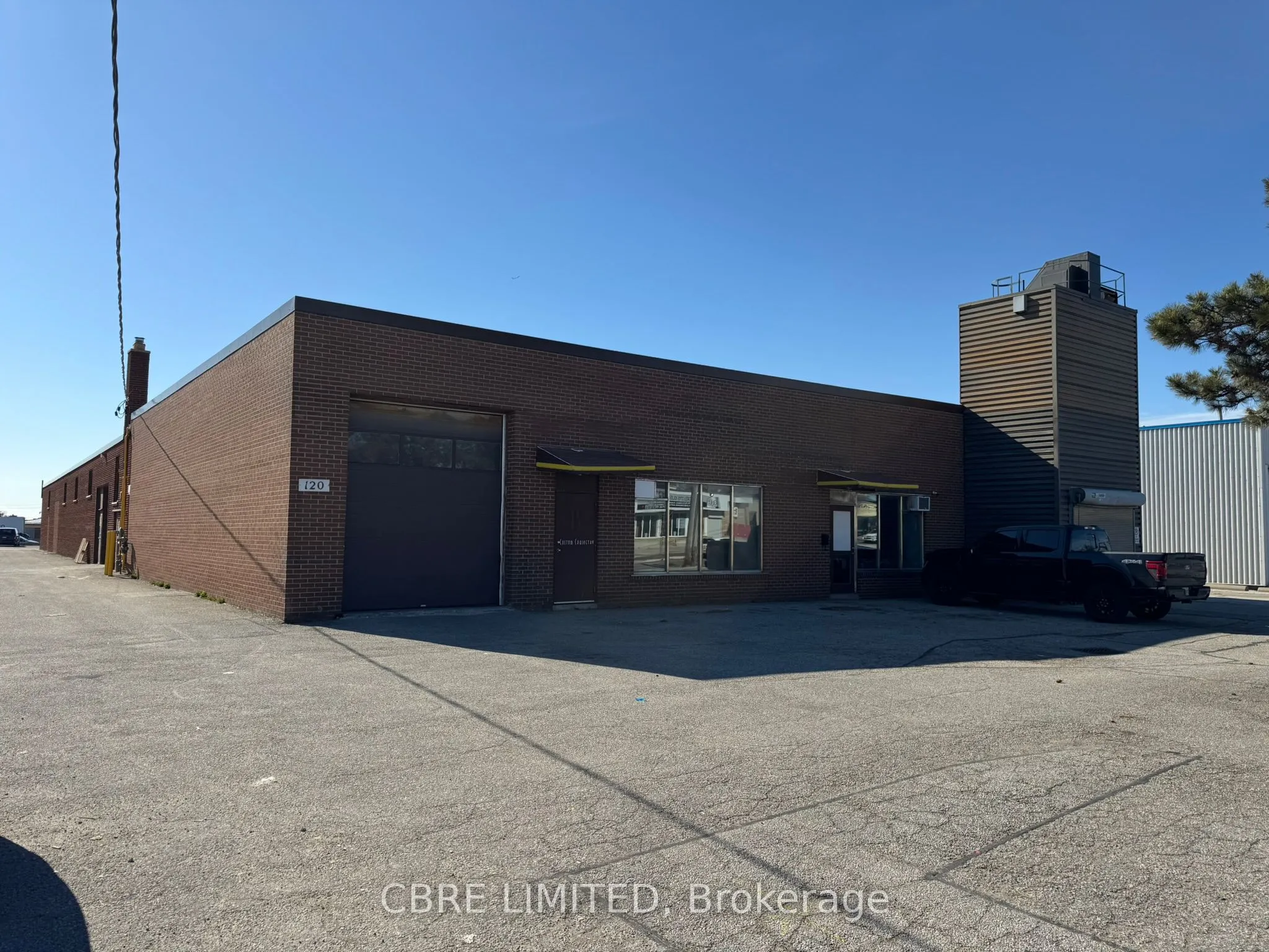 120 Oakdale Rd
