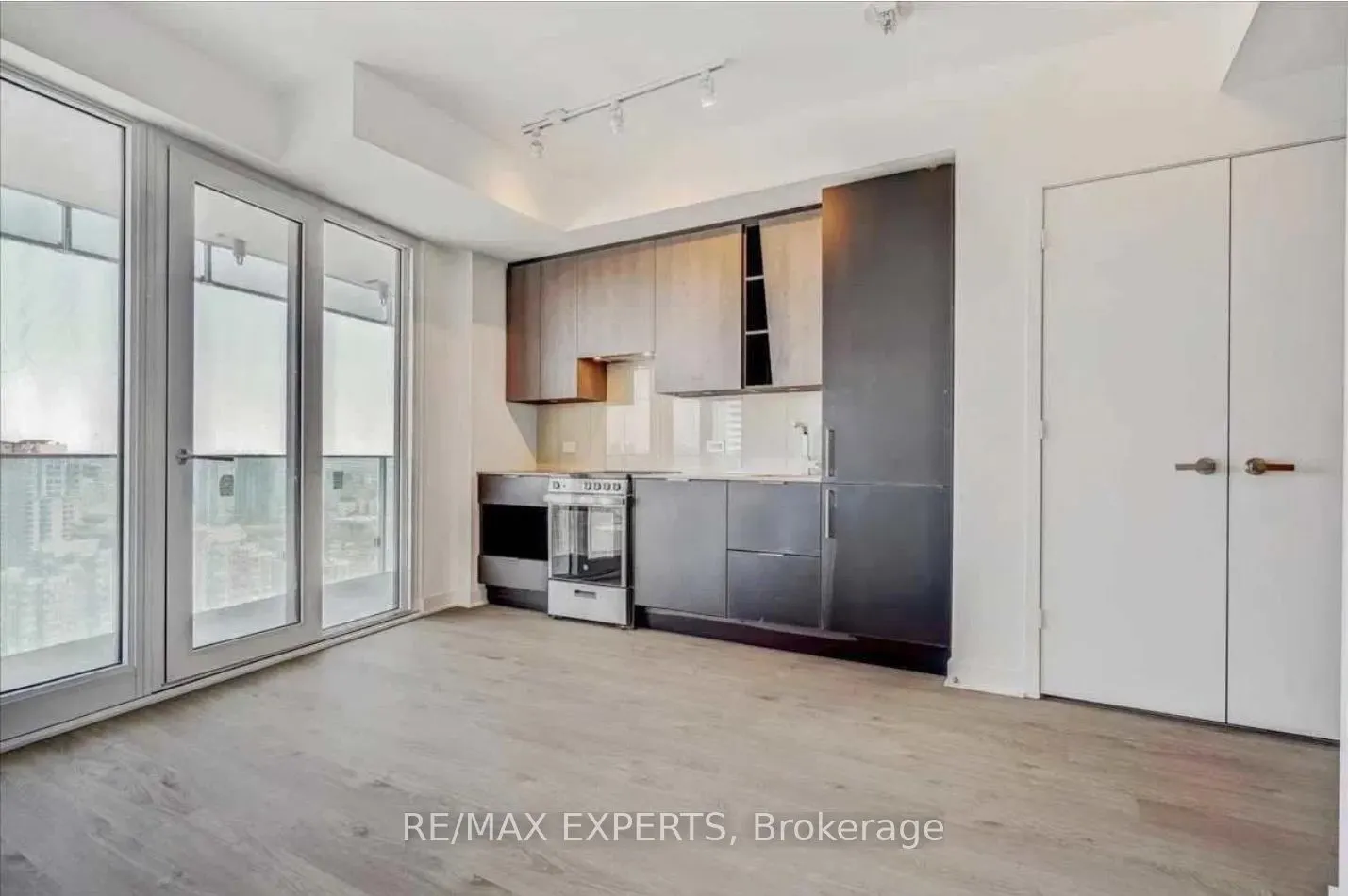 3900 Confederation Parkway #2710