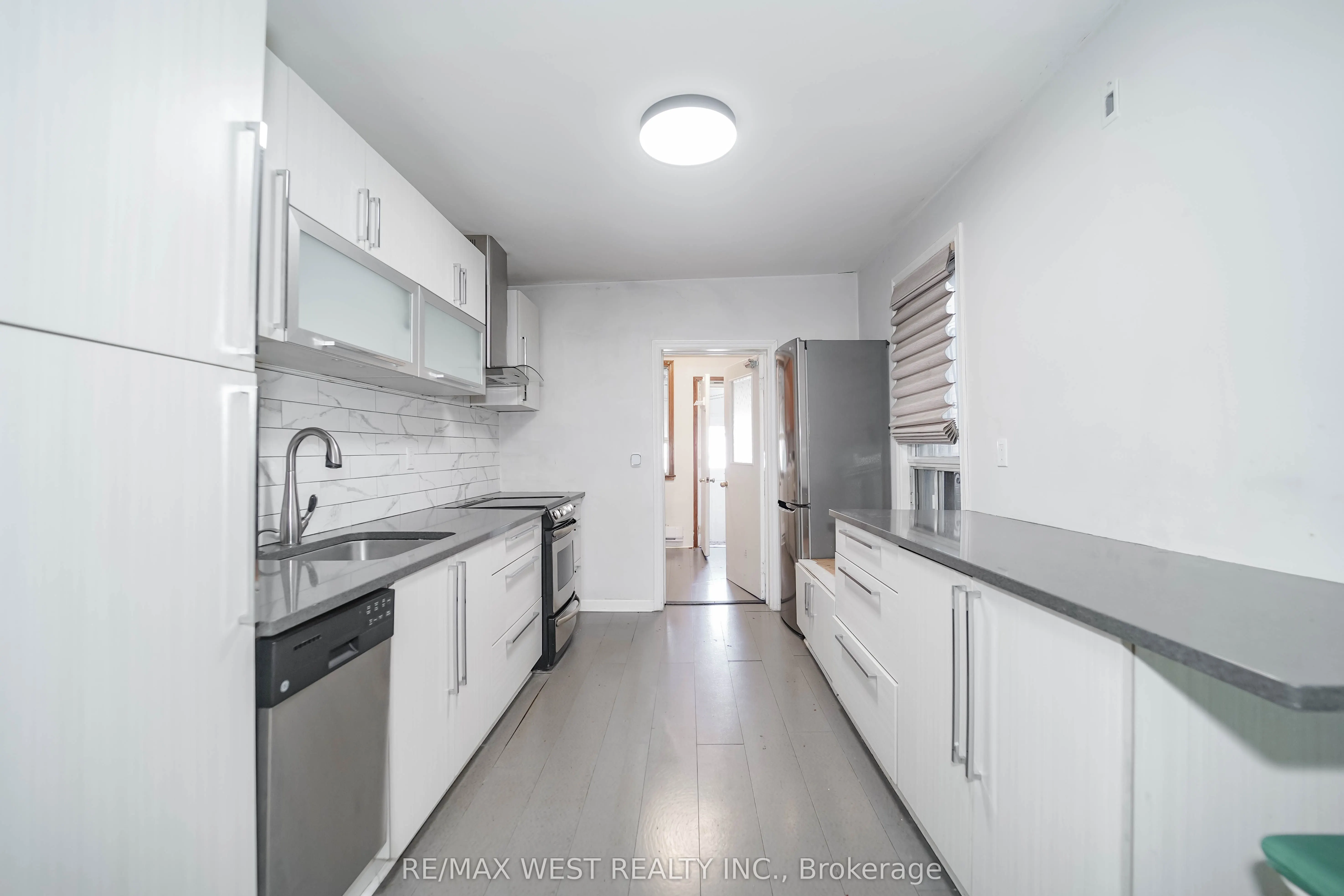 195 Islington Avenue