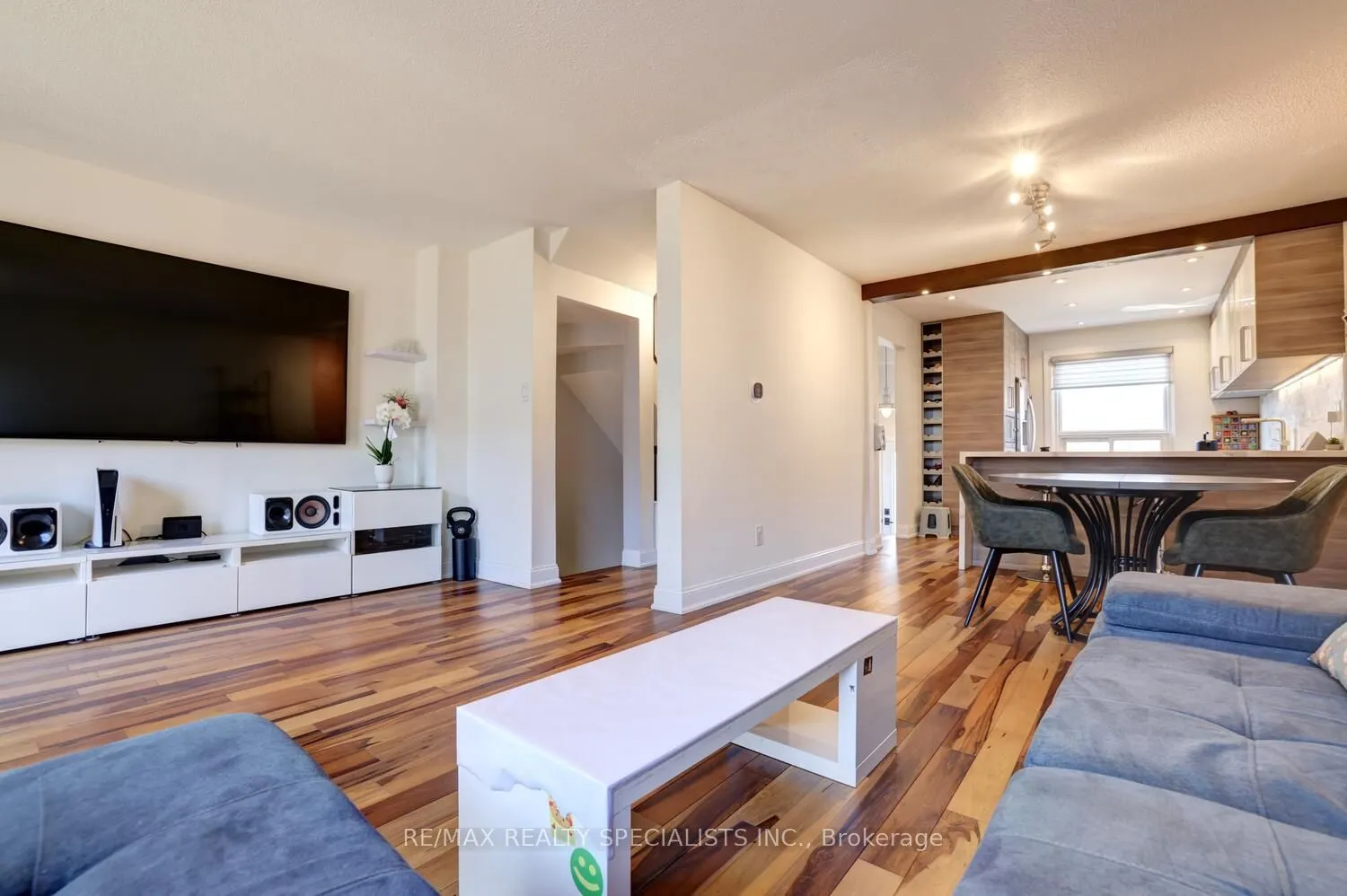 2445 Homelands Drive #25