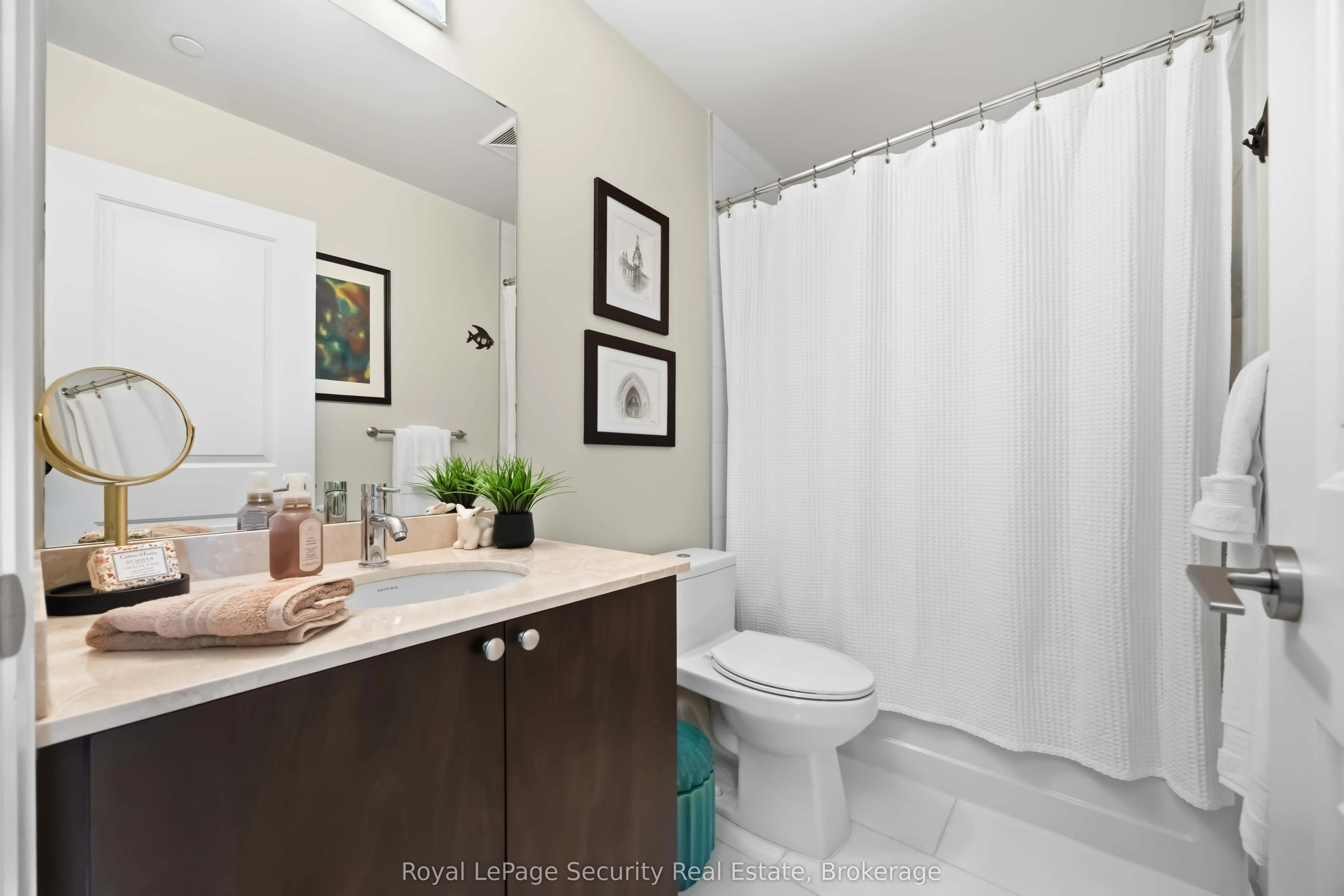 35 Fontenay Court #602