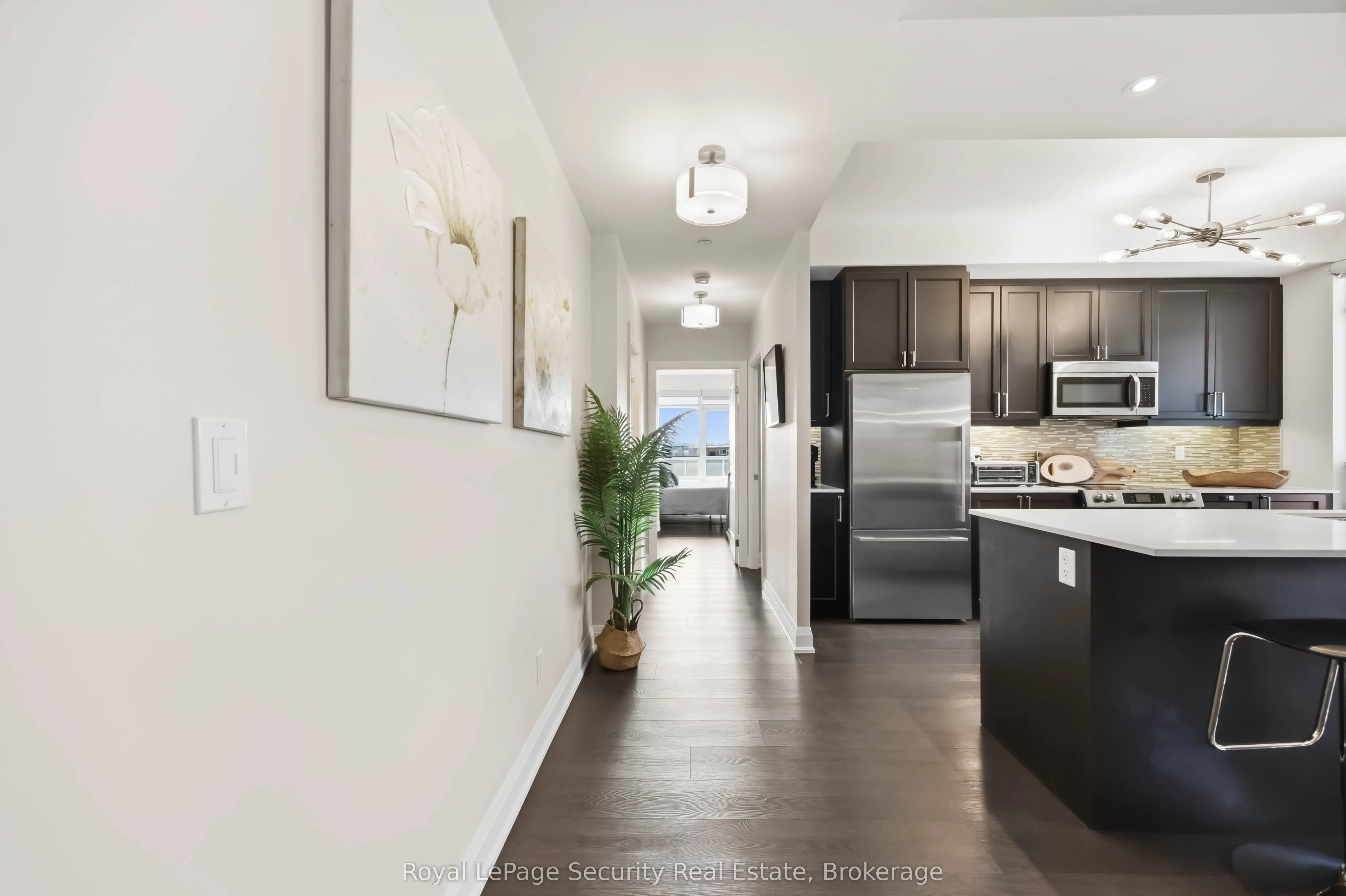 35 Fontenay Court #602