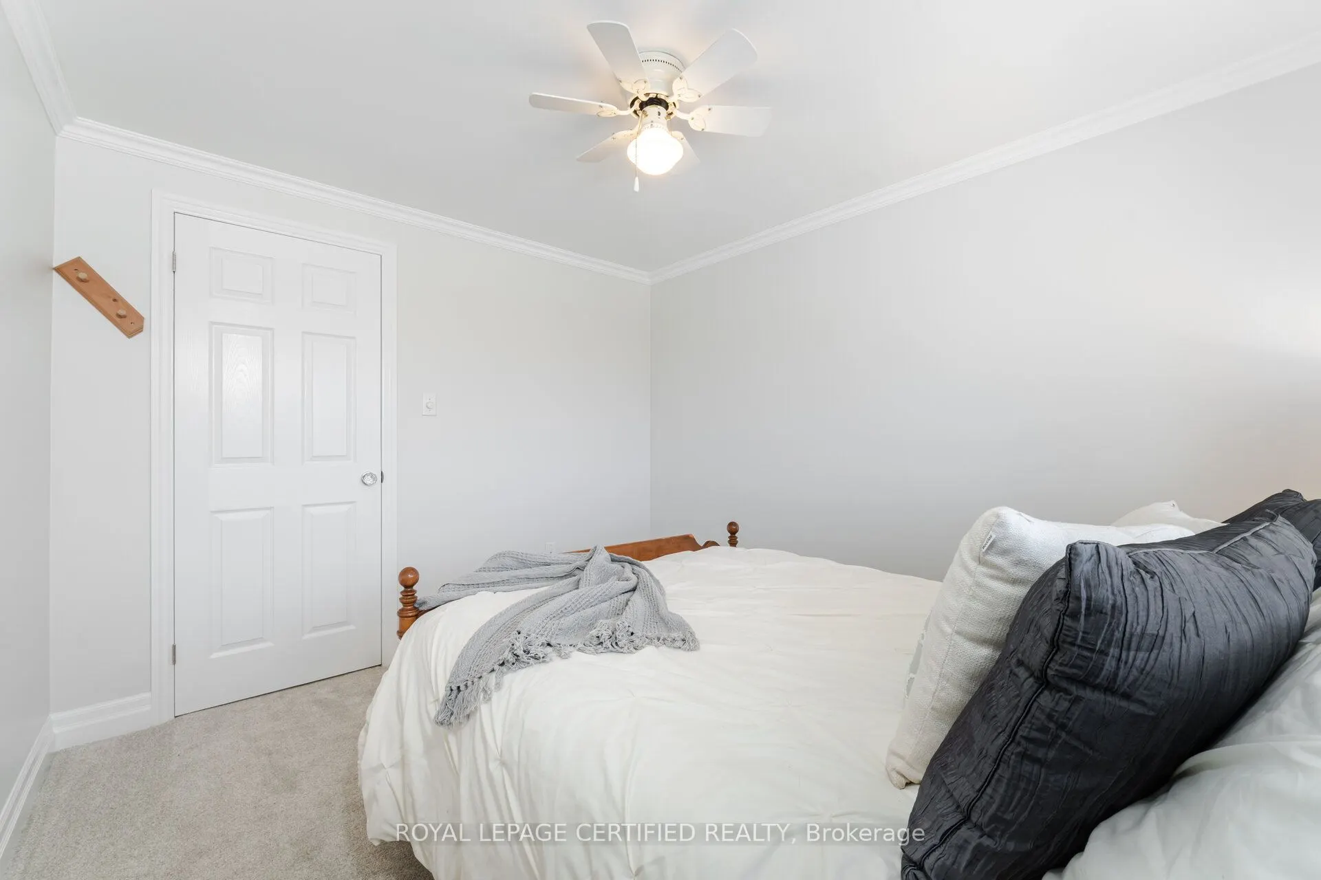 5 Stockman Crescent
