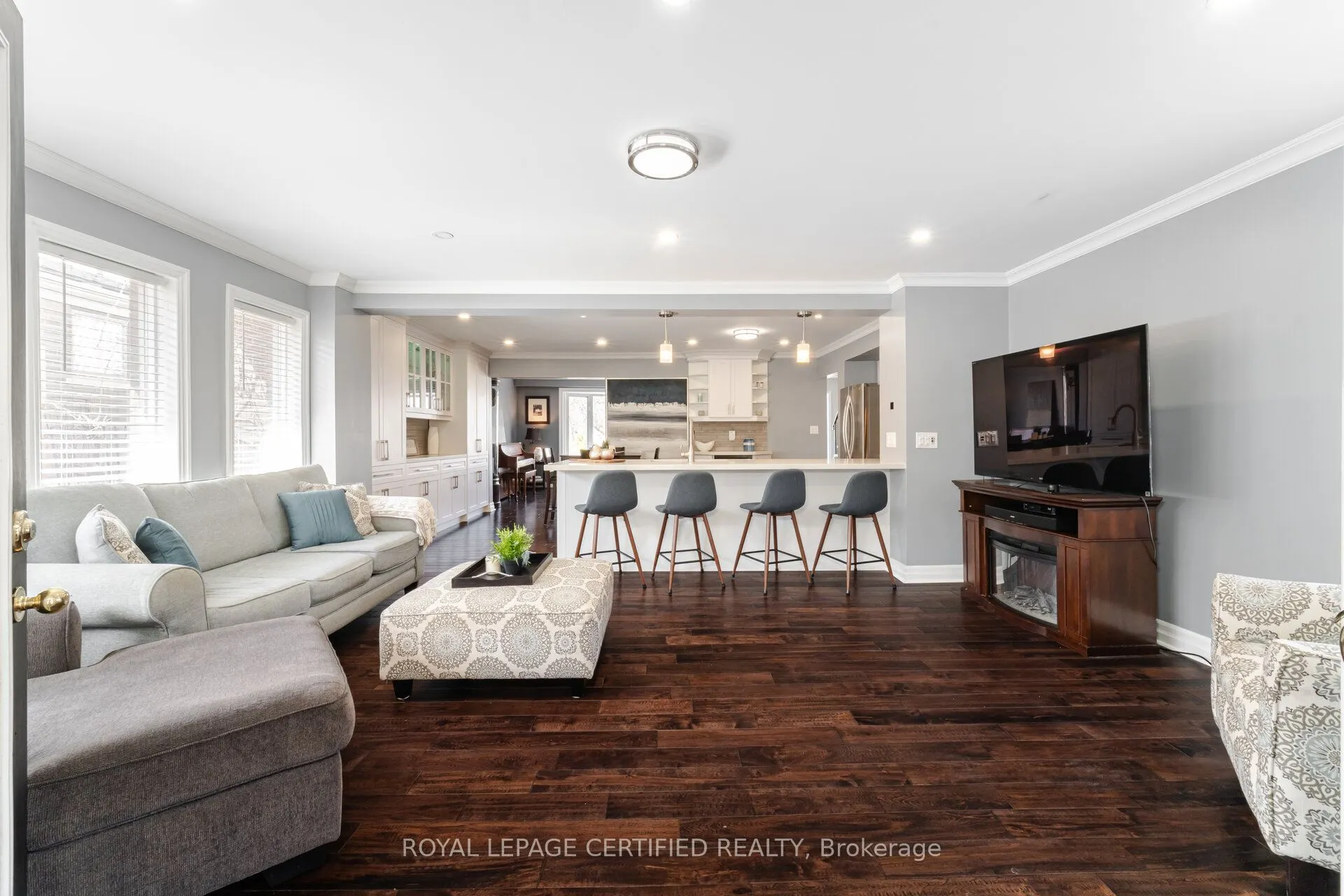 5 Stockman Crescent