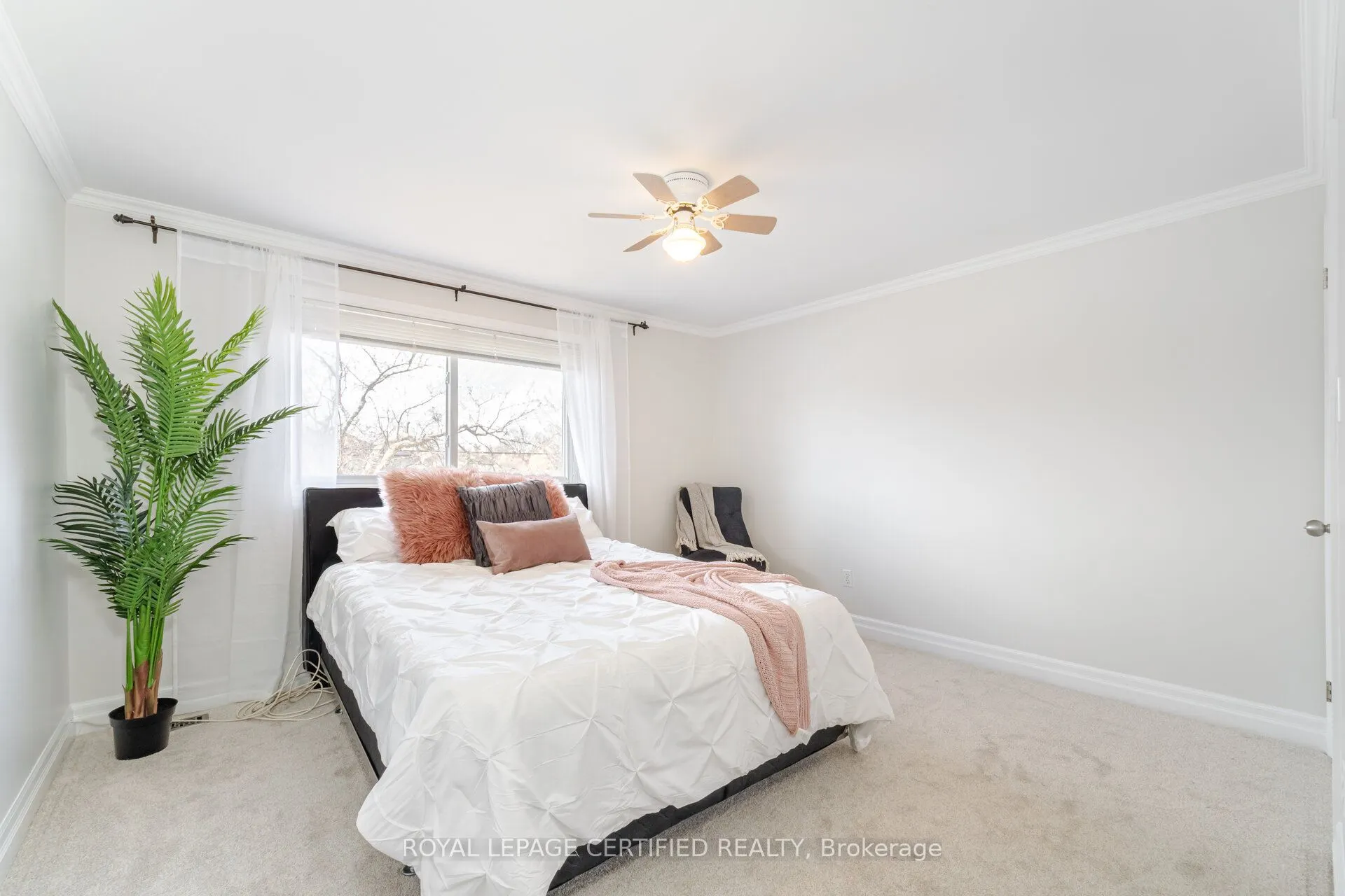 5 Stockman Crescent