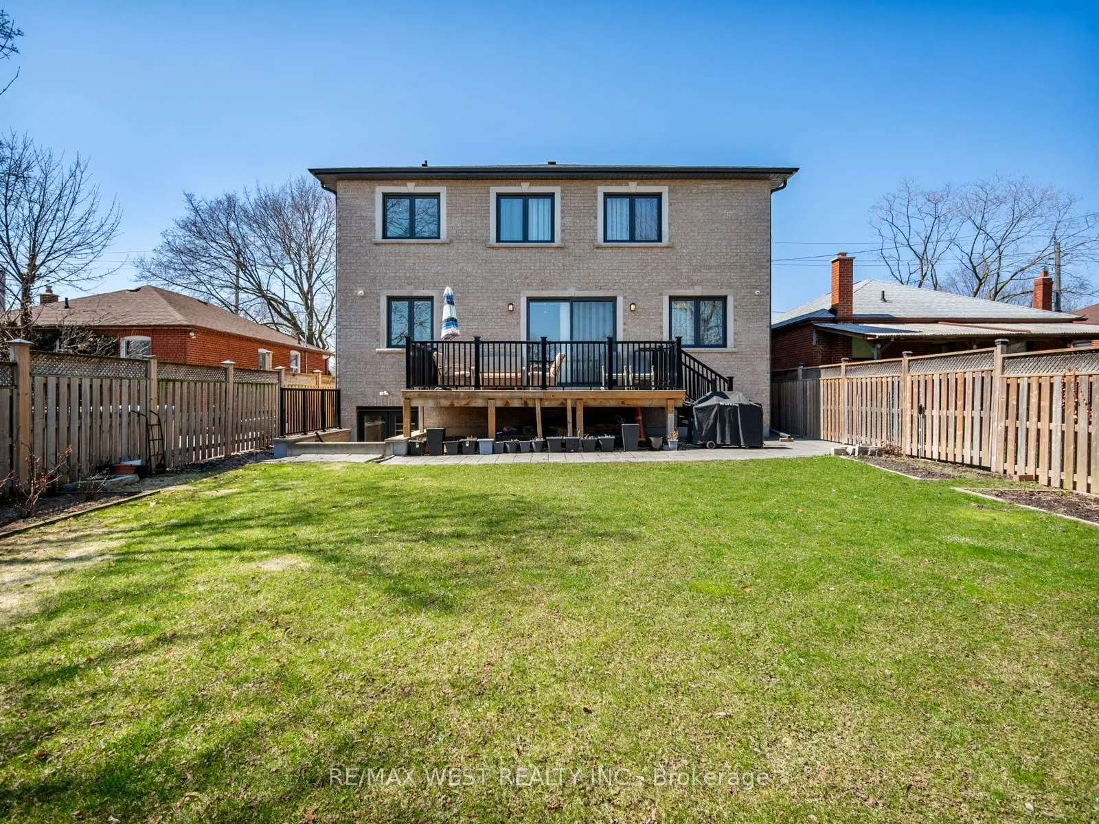 5 Paula Boulevard