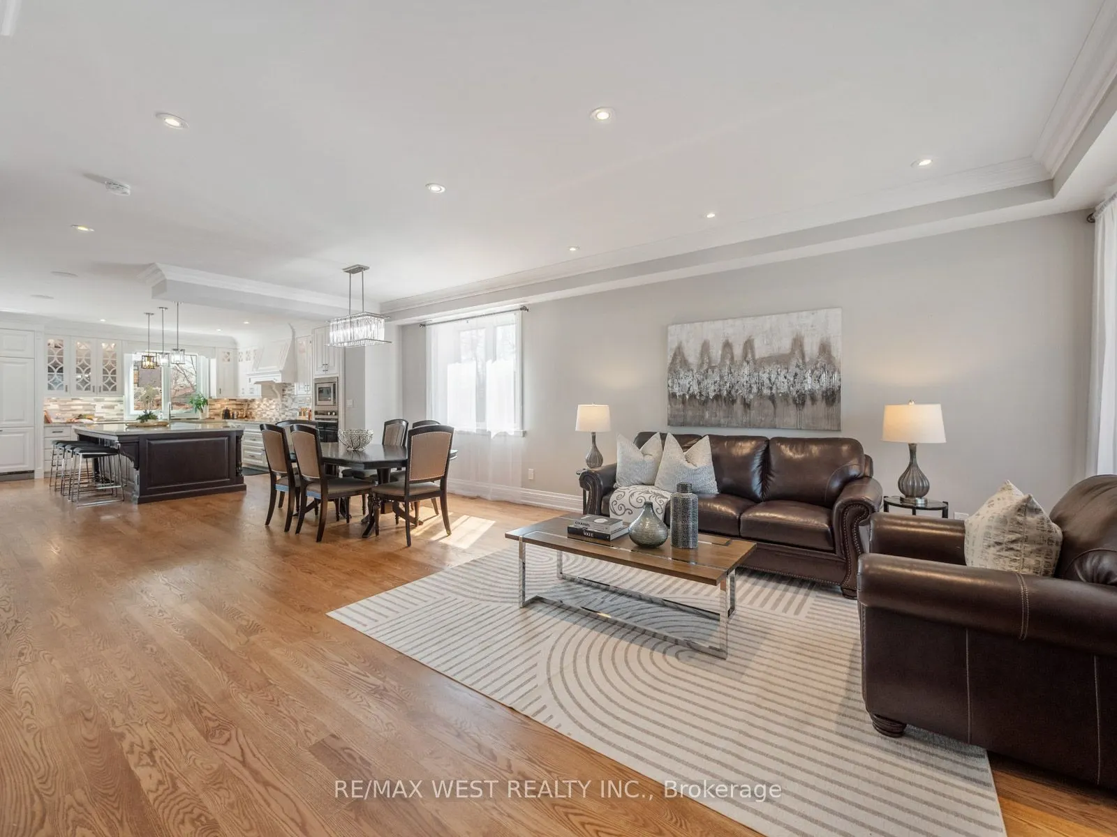 5 Paula Boulevard