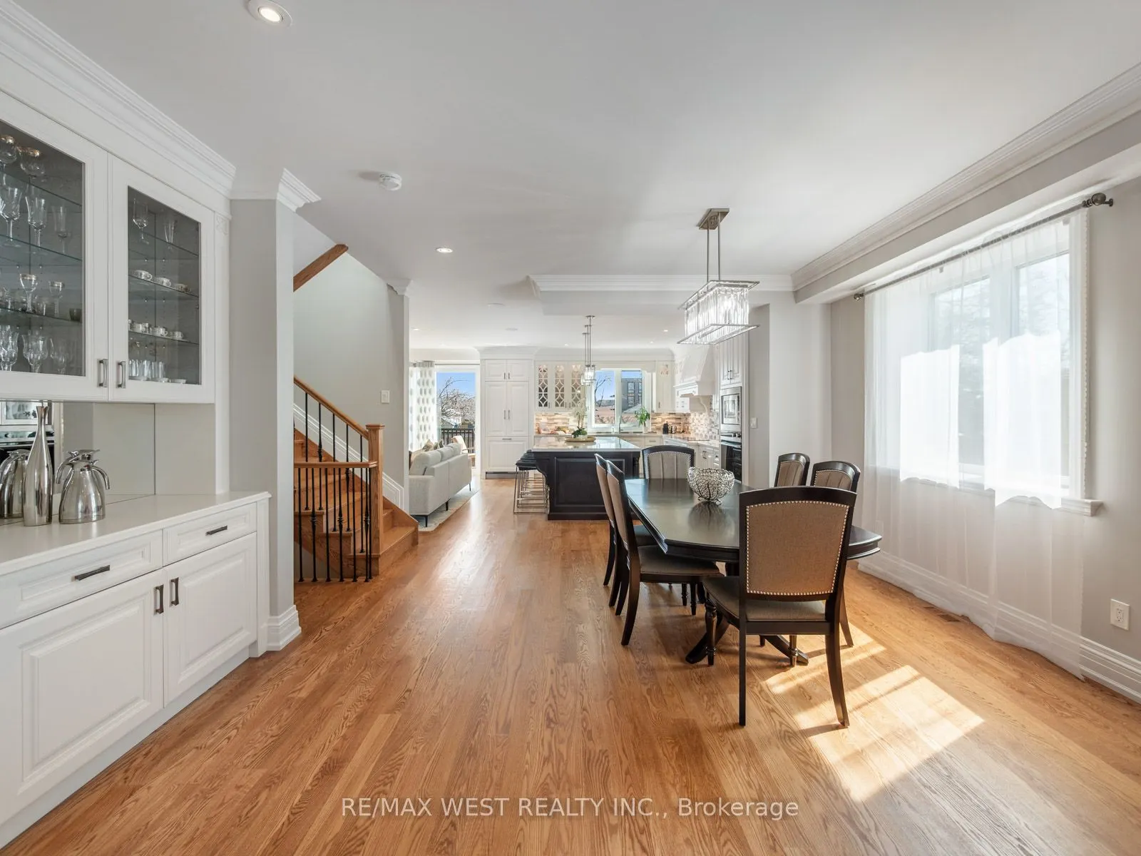 5 Paula Boulevard