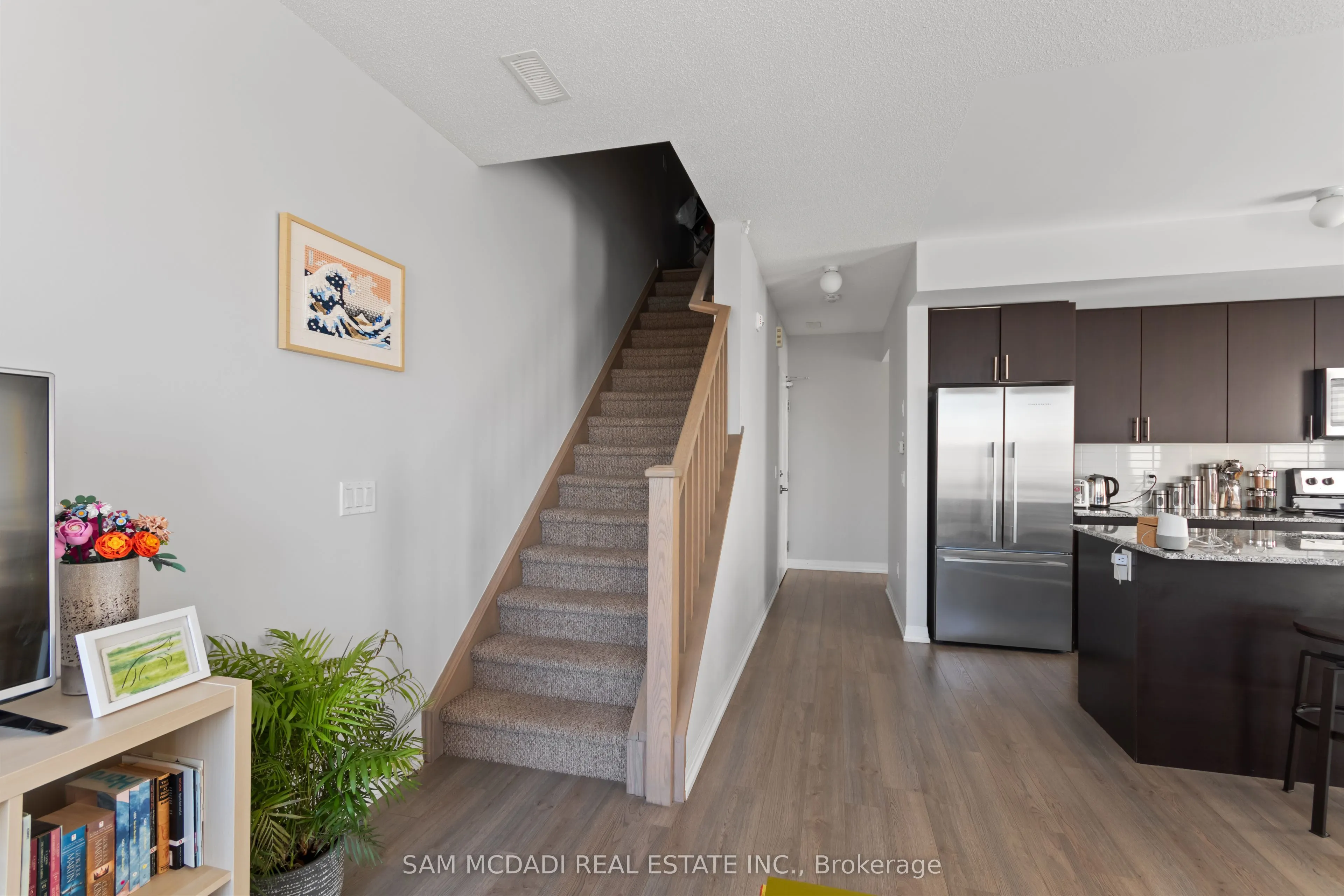 1208 Main Street E #201
