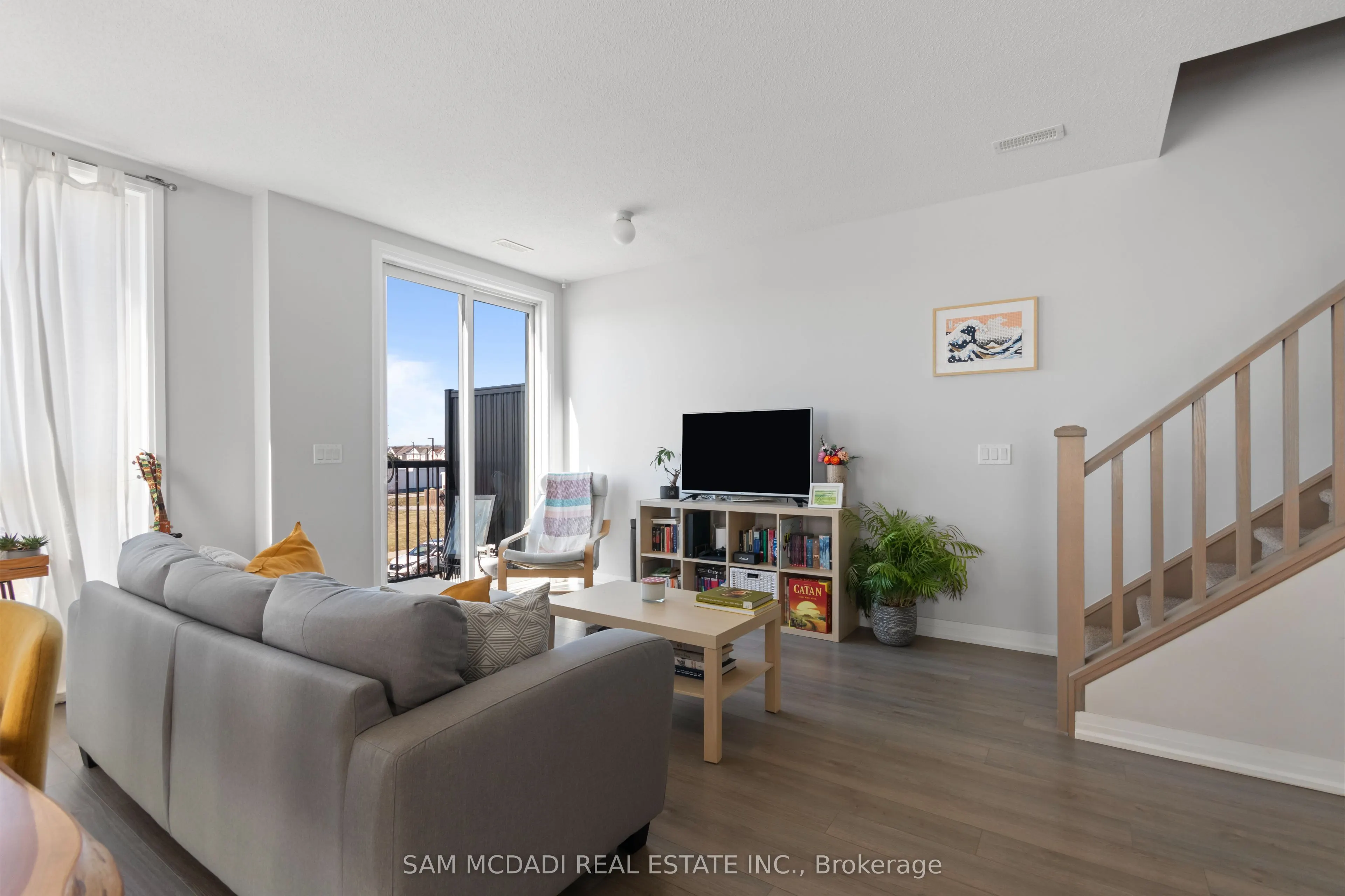1208 Main Street E #201