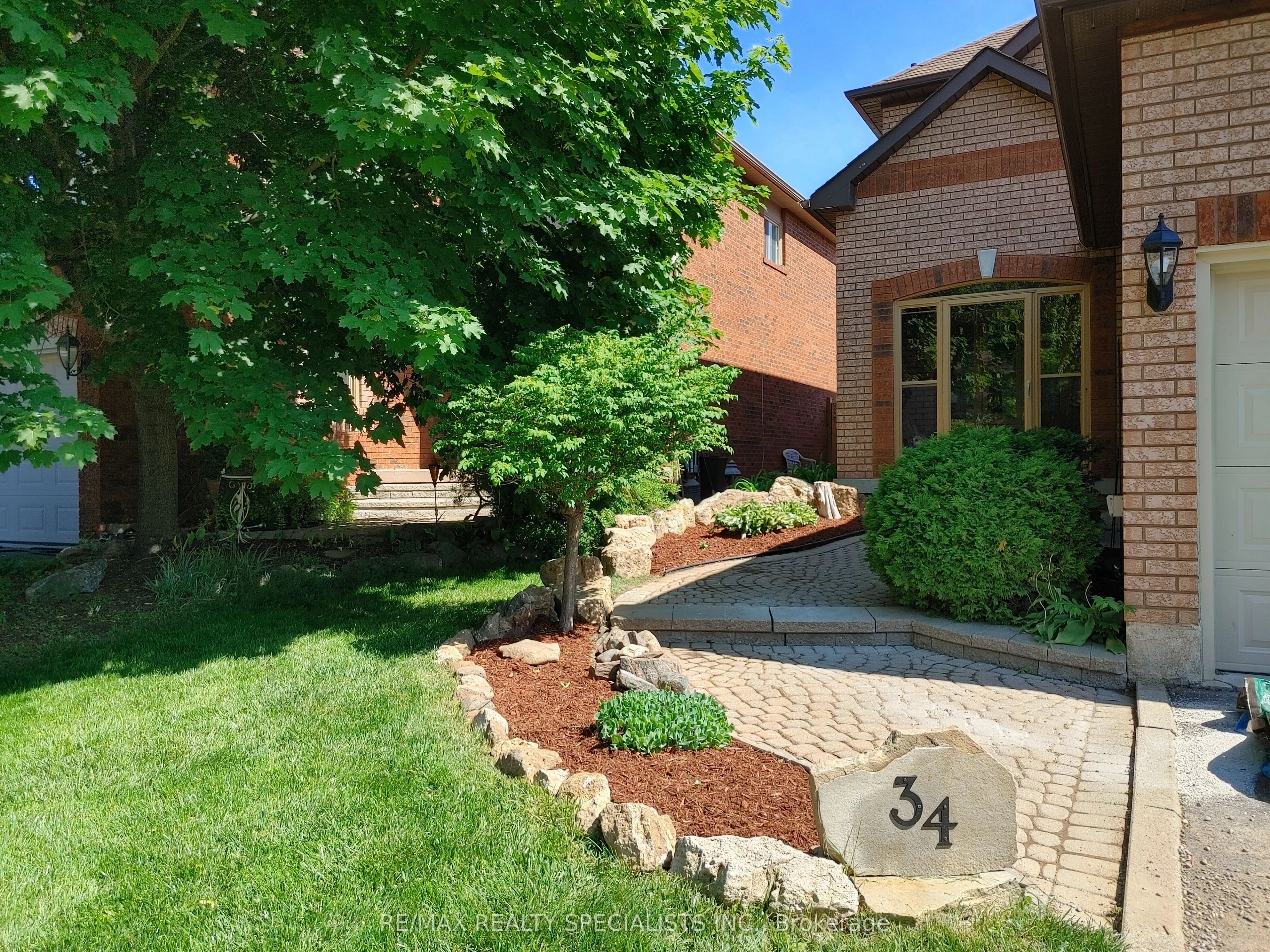 34 Killaloe Crescent
