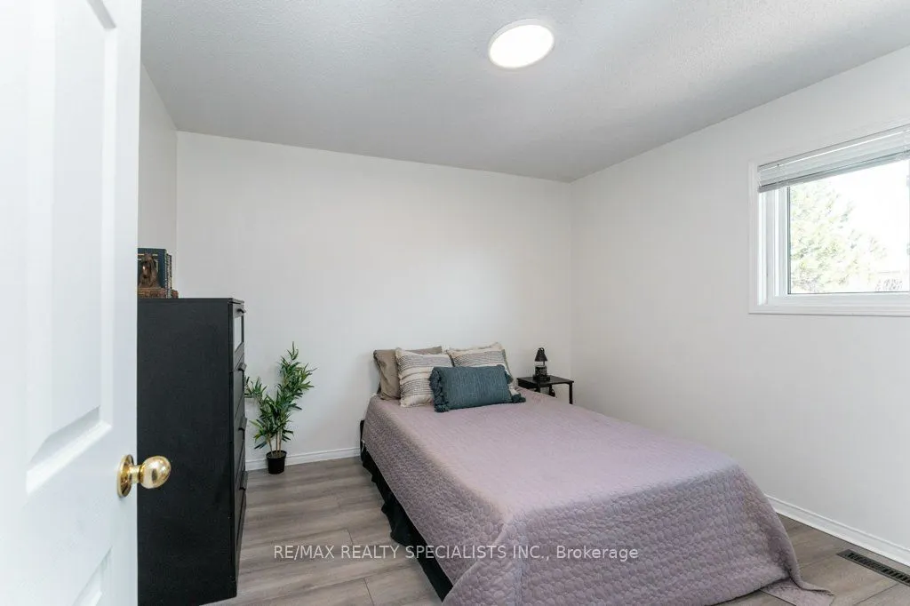 34 Killaloe Crescent