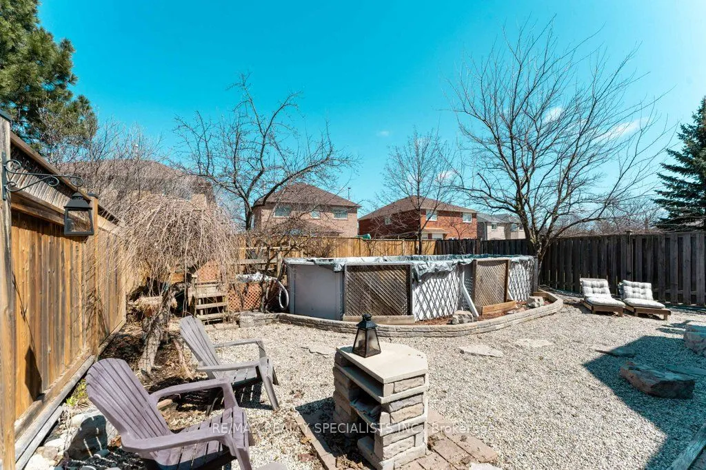 34 Killaloe Crescent