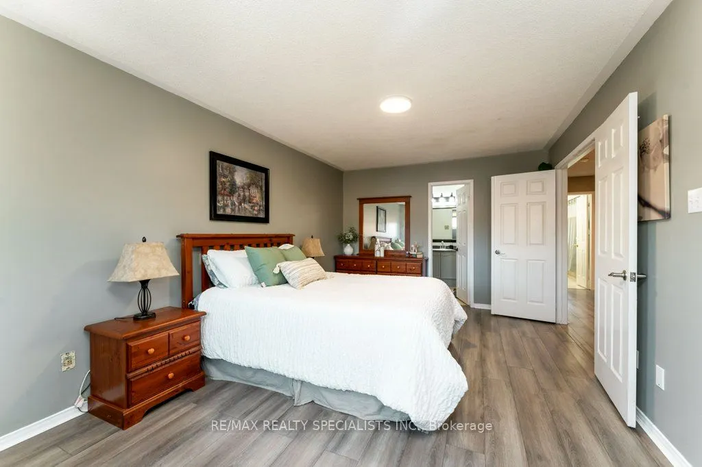 34 Killaloe Crescent