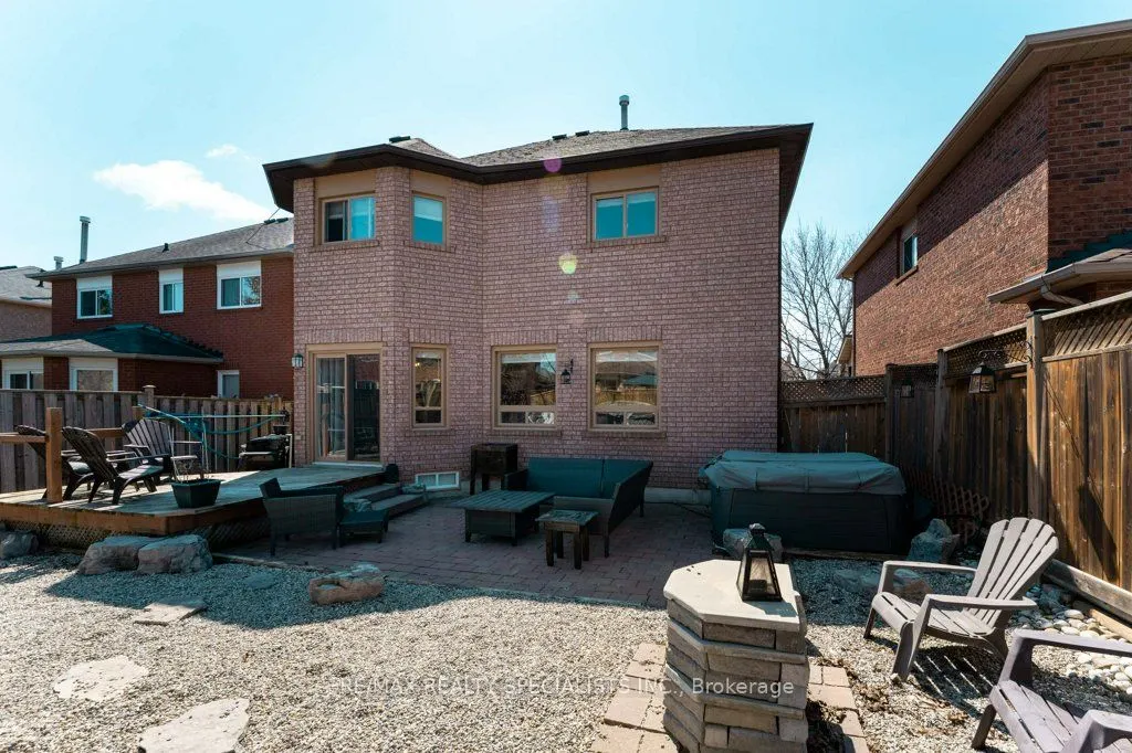 34 Killaloe Crescent