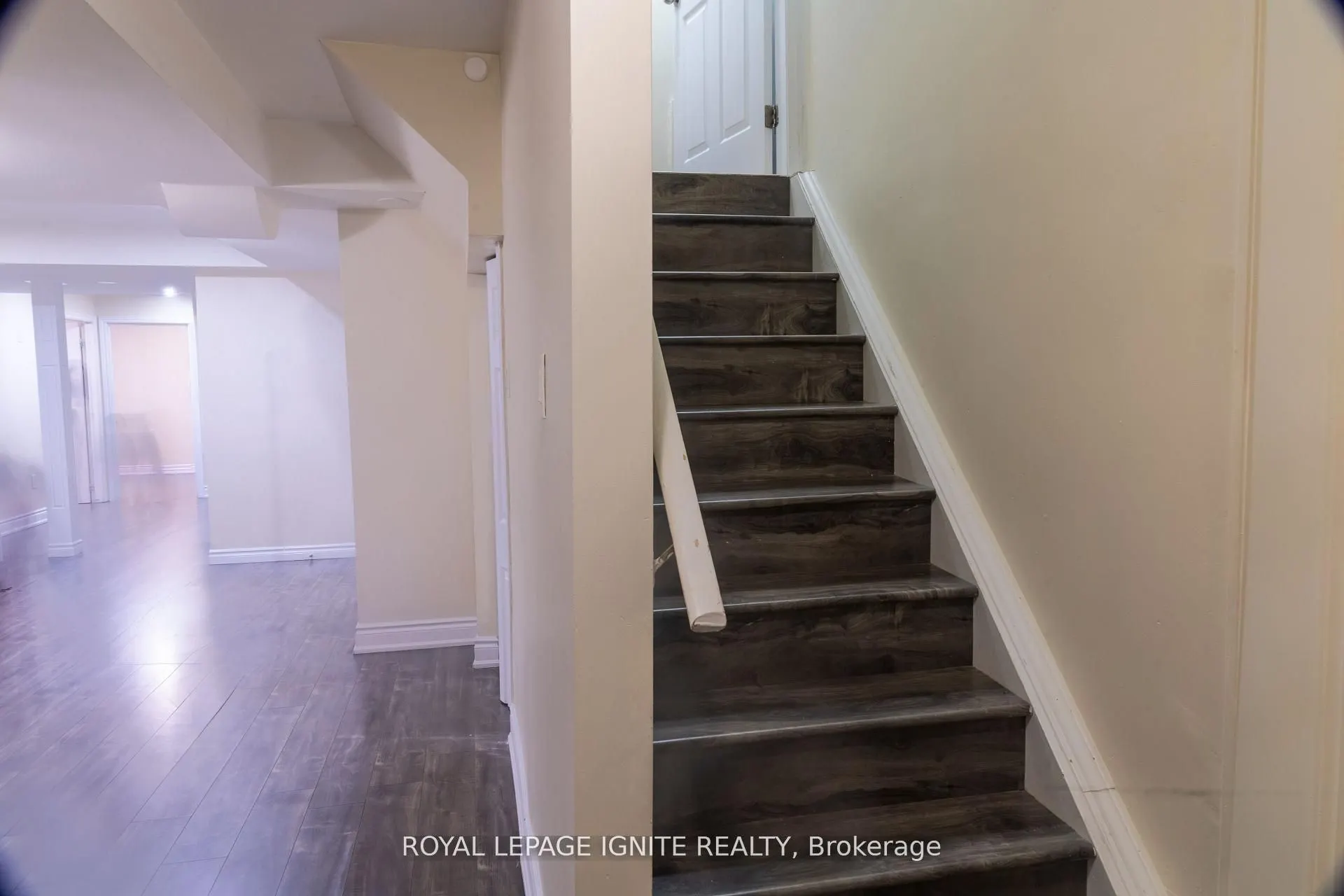162 Cadillac Crescent #Lower