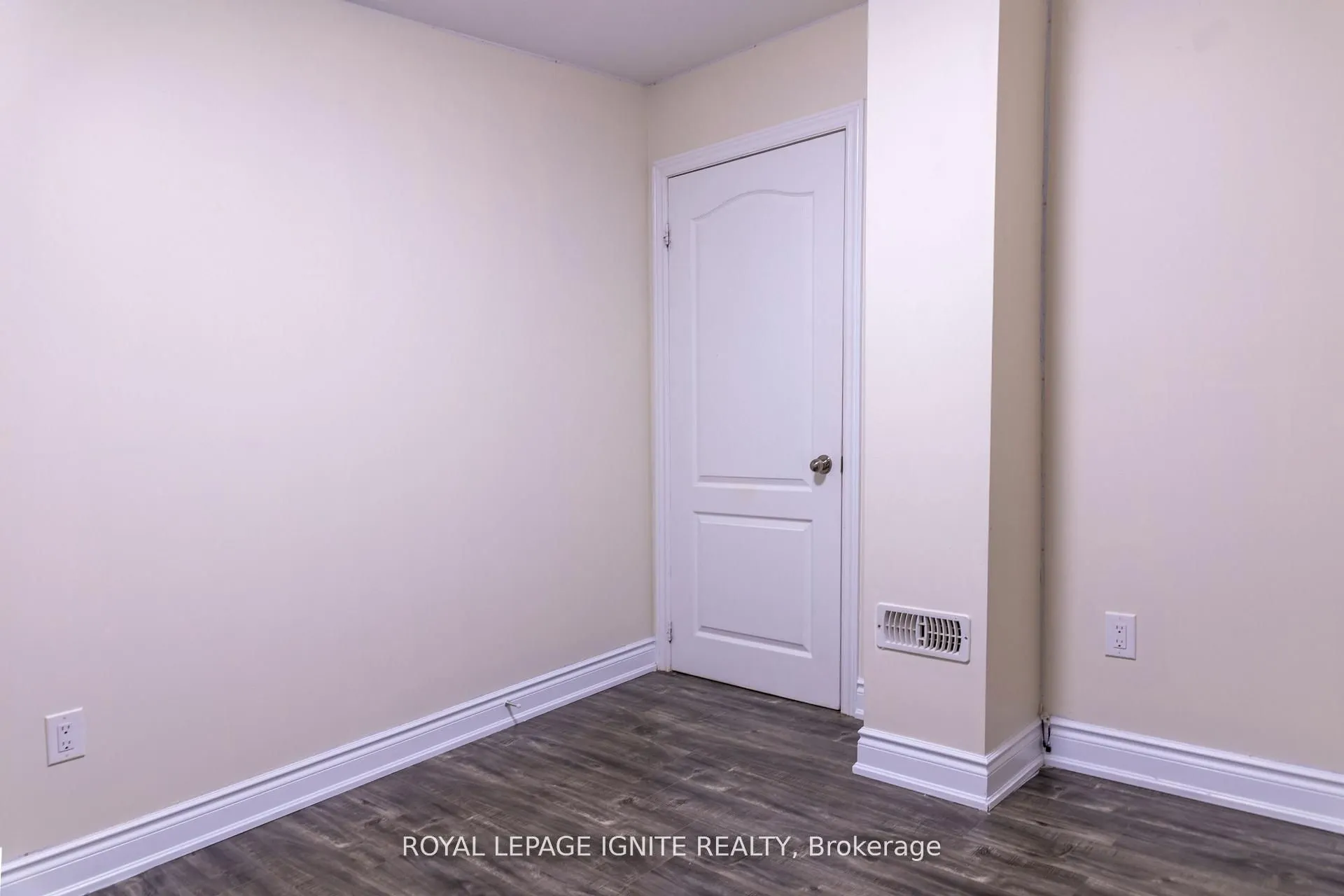 162 Cadillac Crescent #Lower