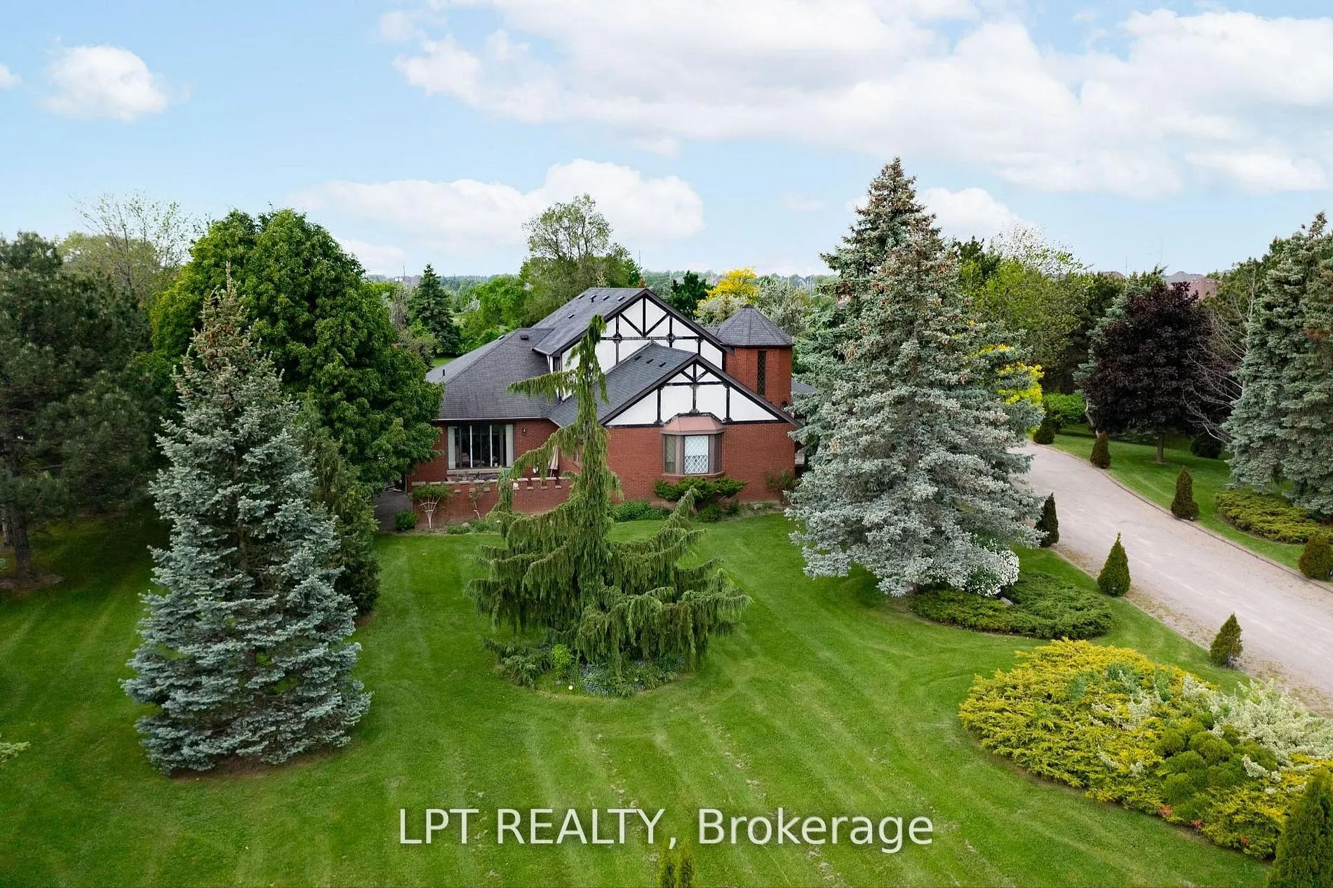 6 Fenton Way