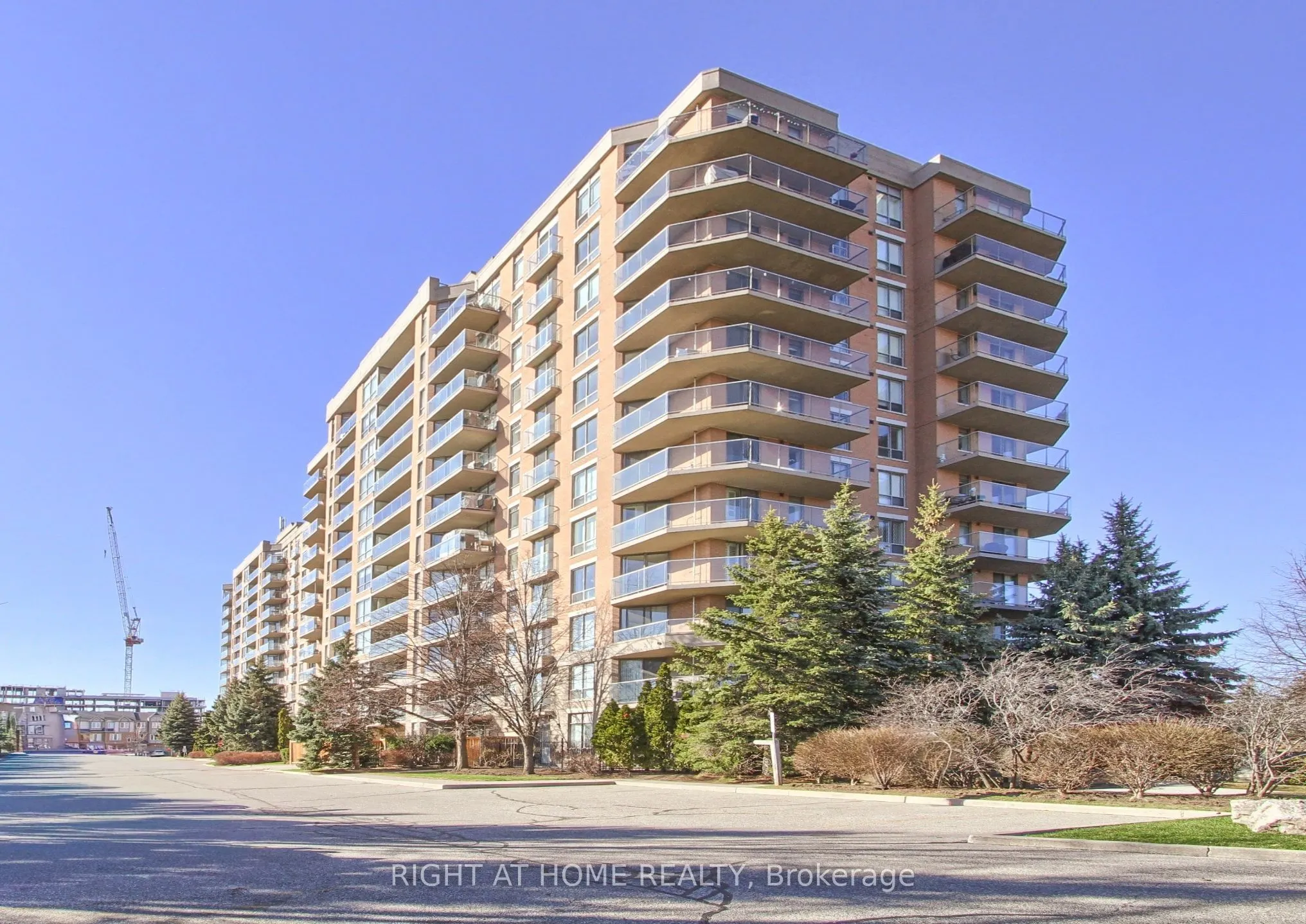 1140 Parkwest Place #1002