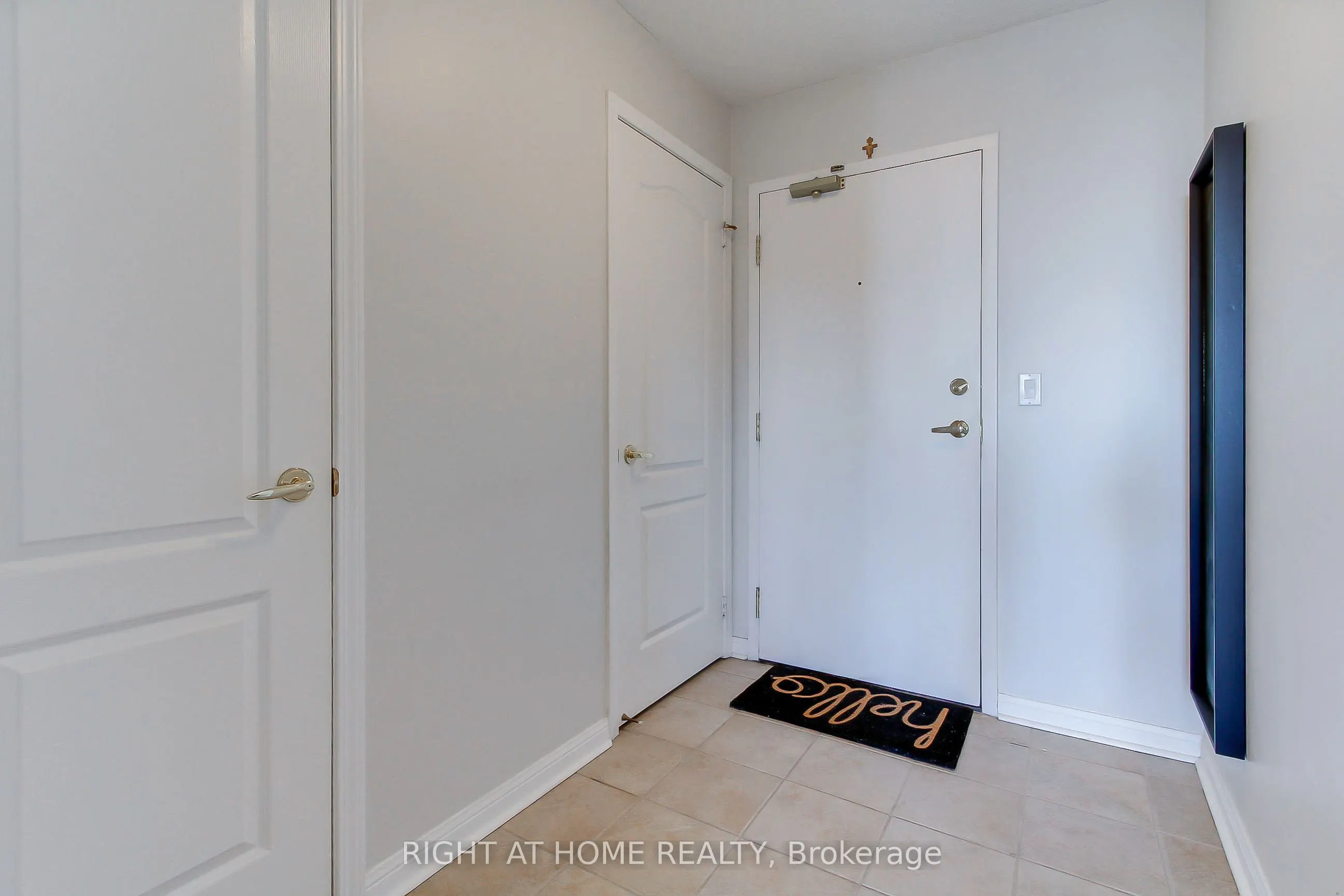 1140 Parkwest Place #1002