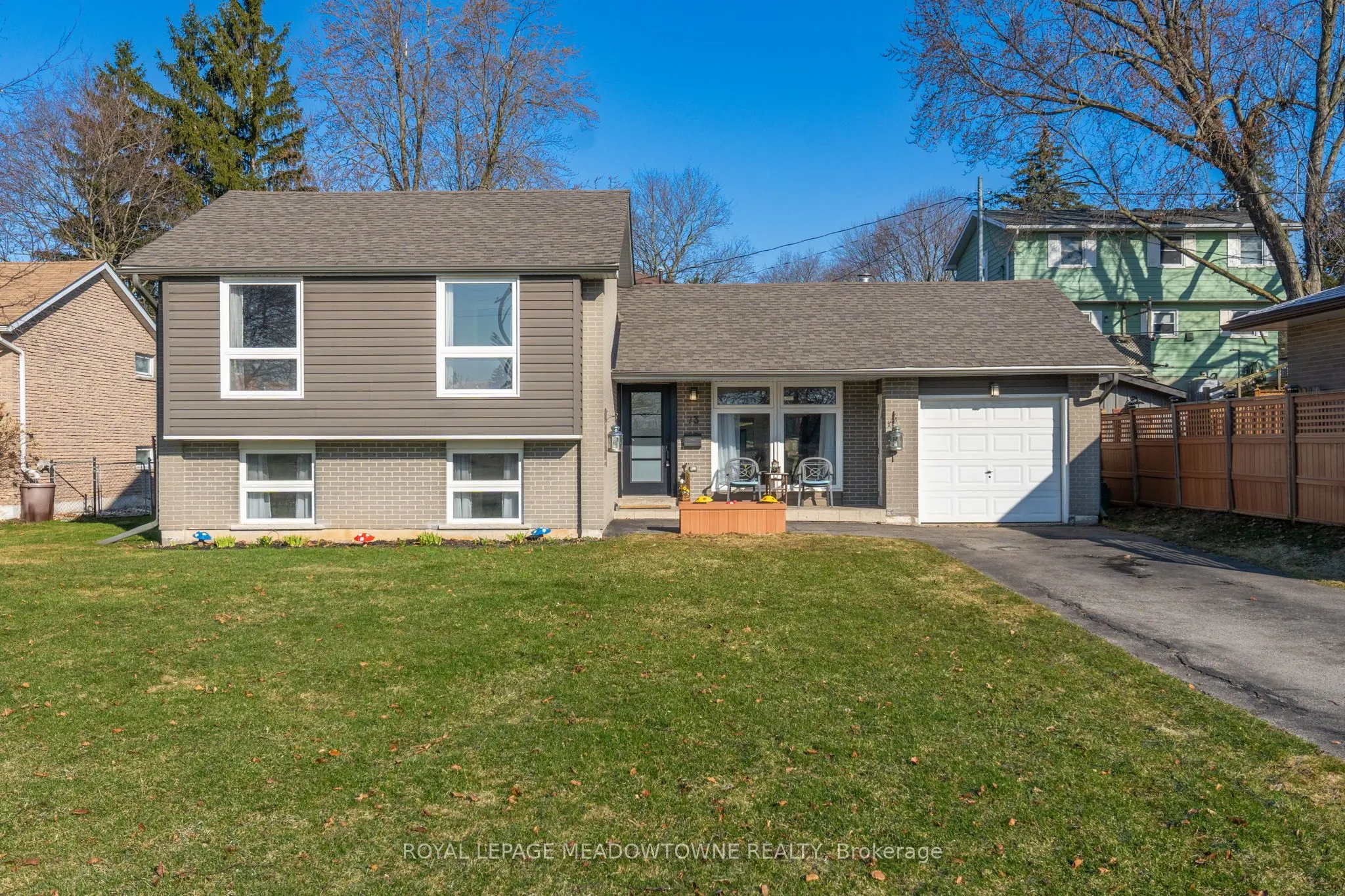 73 Elizabeth Drive