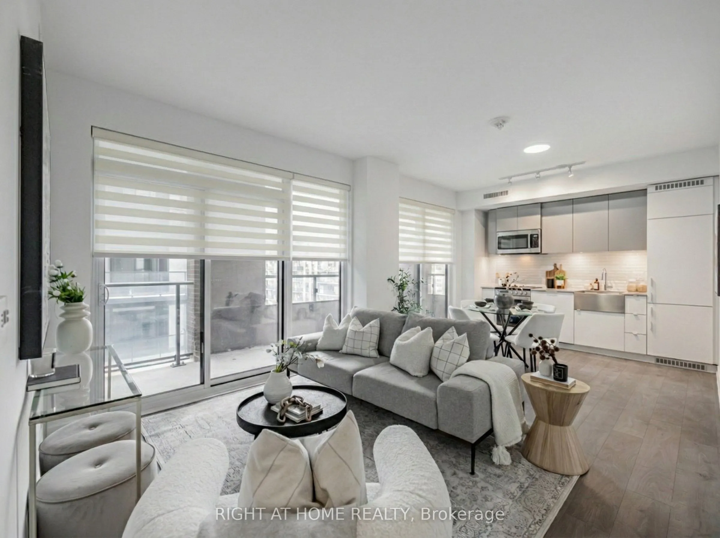 270 Dufferin Street #815