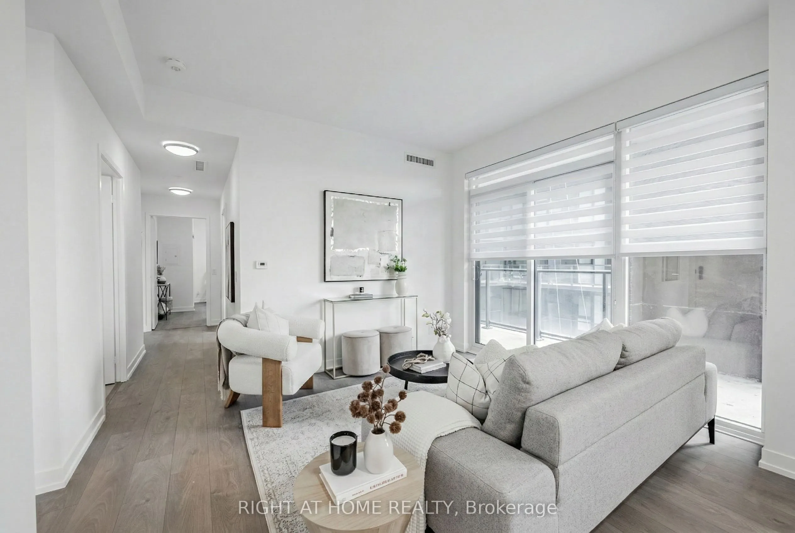 270 Dufferin Street #815