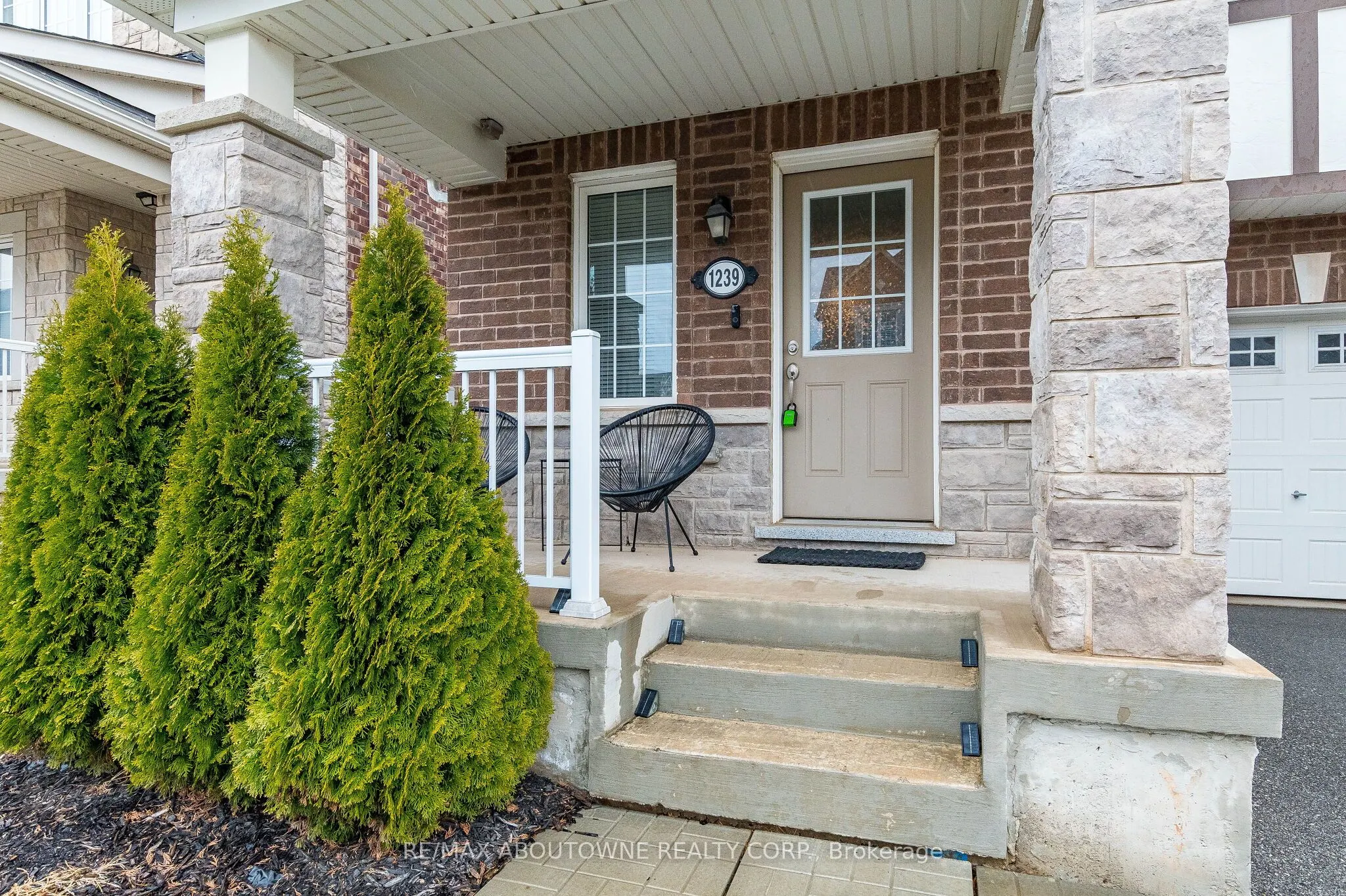 1239 Mulroney Heights