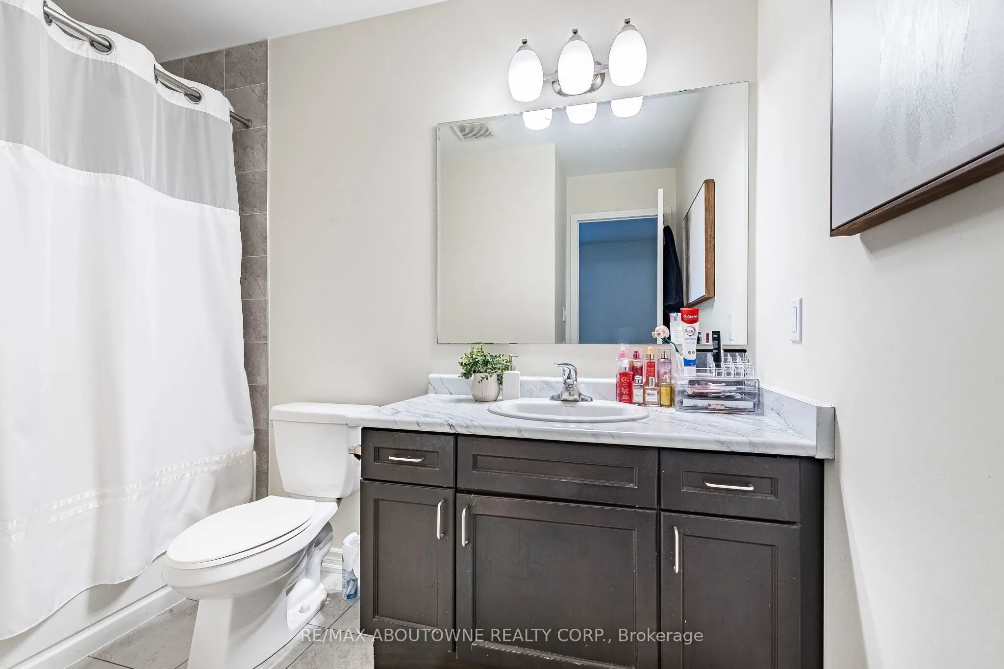 1239 Mulroney Heights