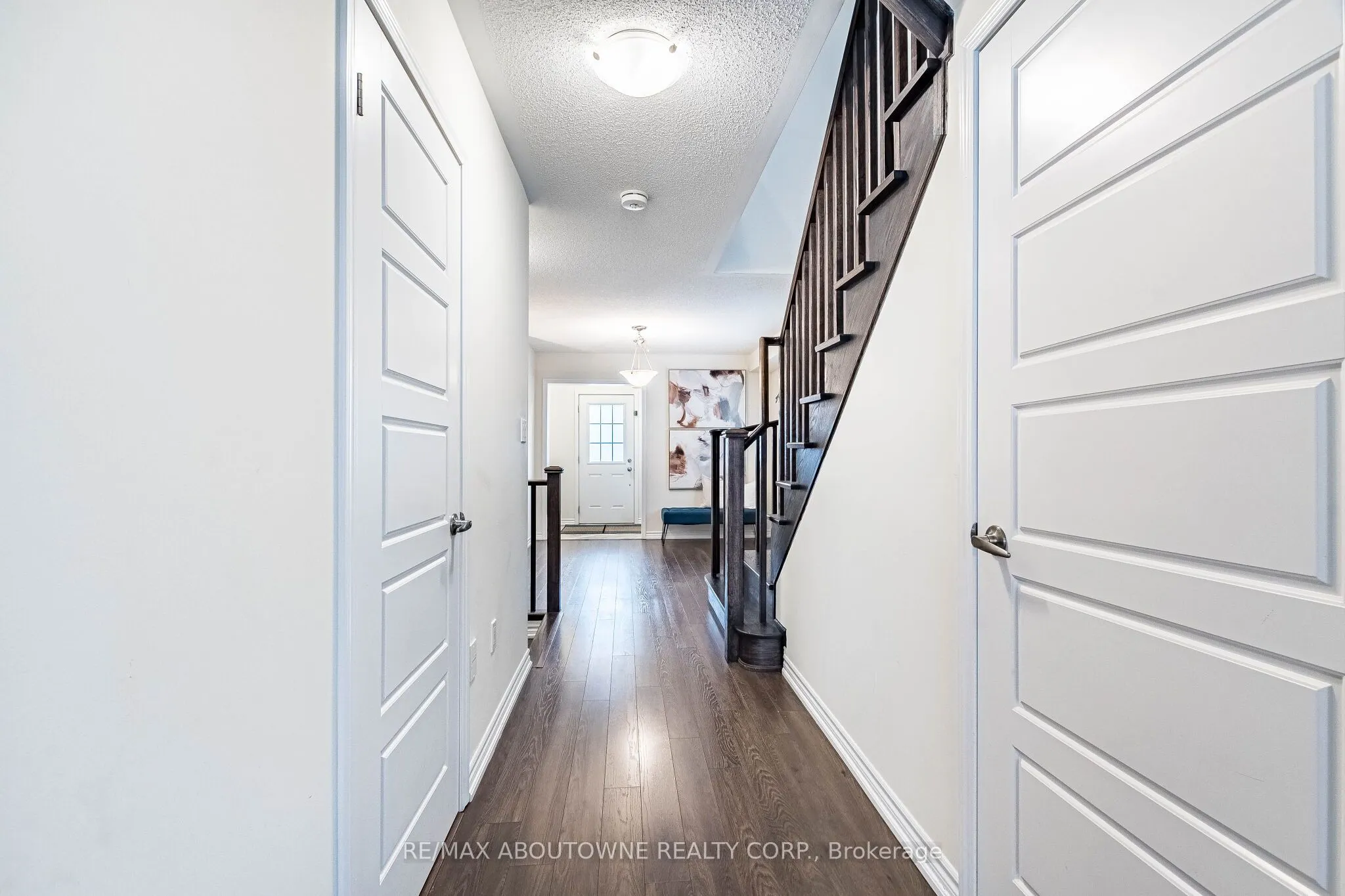 1239 Mulroney Heights