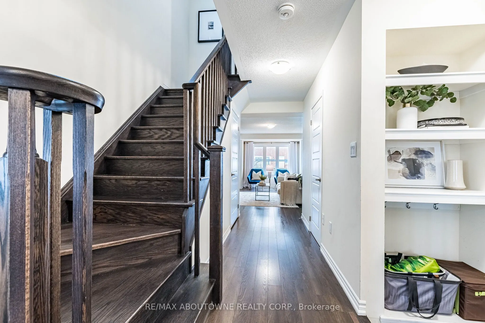1239 Mulroney Heights