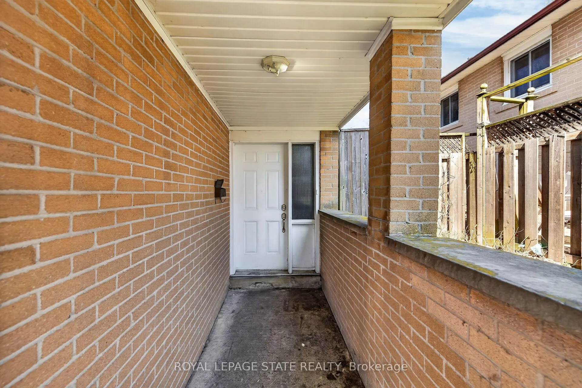 2599 Lundene Road